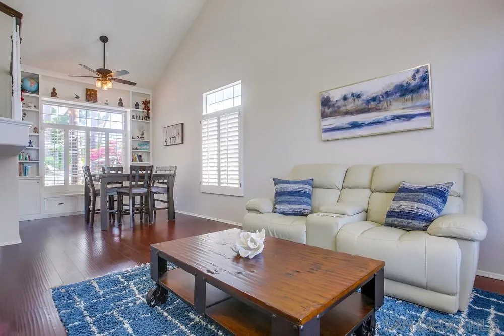 https://cdn.realtyfeed.com/cdn/127/260014151/4ffb59f95ec06aebf8b599788df706be.webp