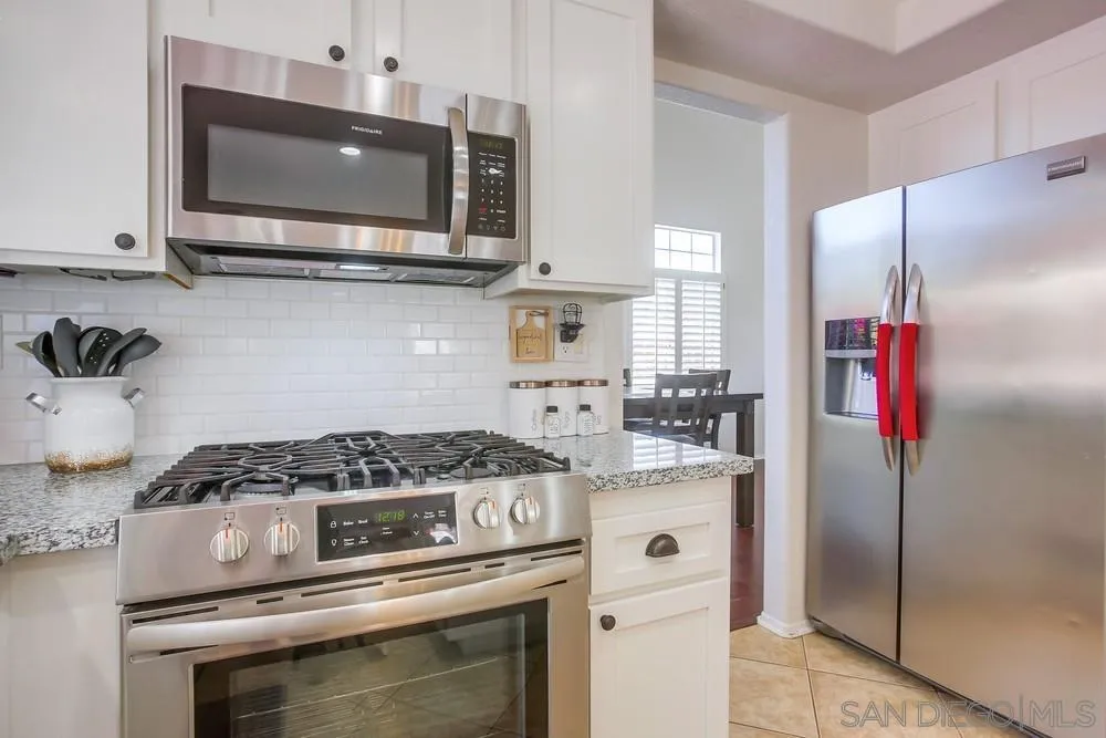 https://cdn.realtyfeed.com/cdn/127/260014151/6e2eb503e241fbe7bbdce41ad1186ef1.webp