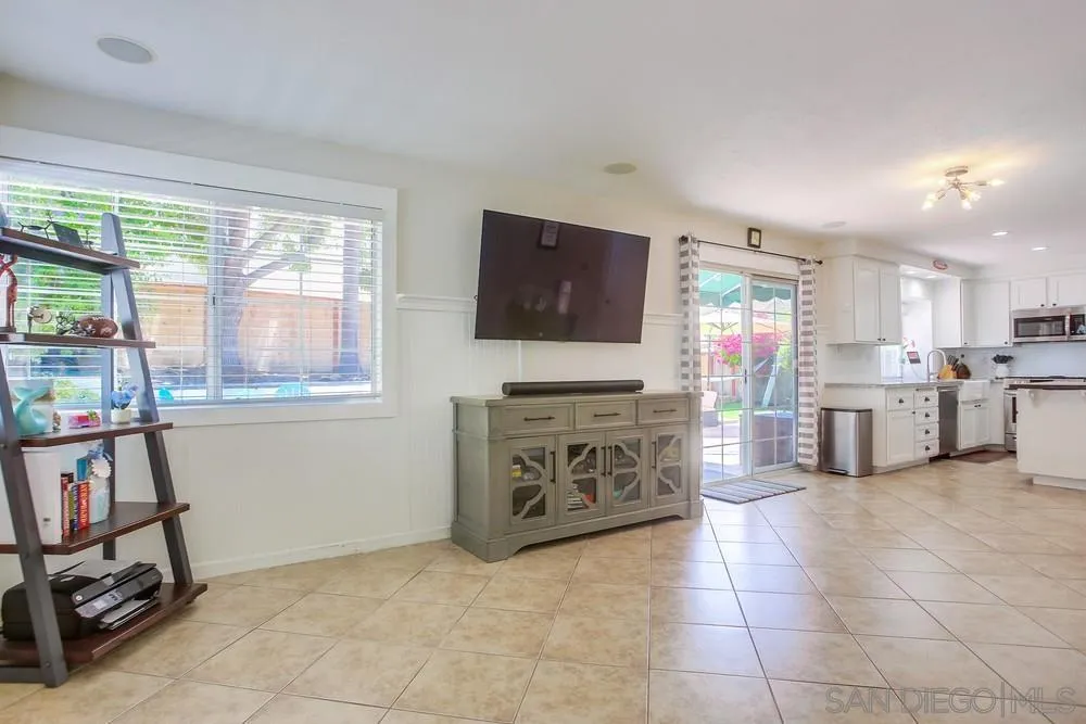 https://cdn.realtyfeed.com/cdn/127/260014151/7a580934c16221690808aa49fcfa3e27.webp