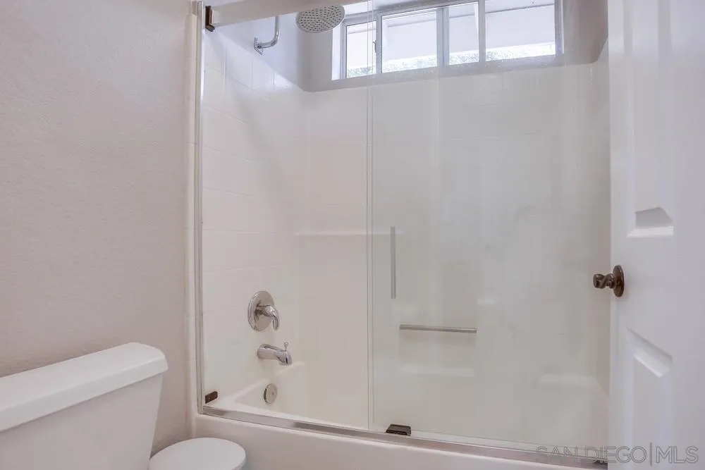 https://cdn.realtyfeed.com/cdn/127/260014151/b4e048a60e304424cfc37799ad69687d.webp