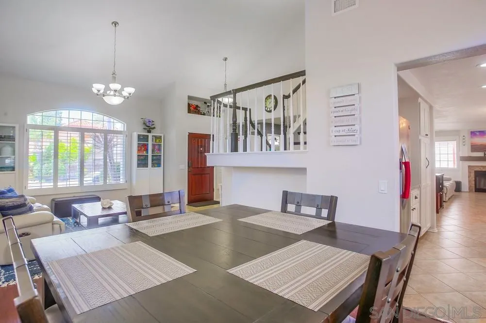 https://cdn.realtyfeed.com/cdn/127/260014151/f29c40b48f4c9c3f9d76aa6d7ffc51a6.webp