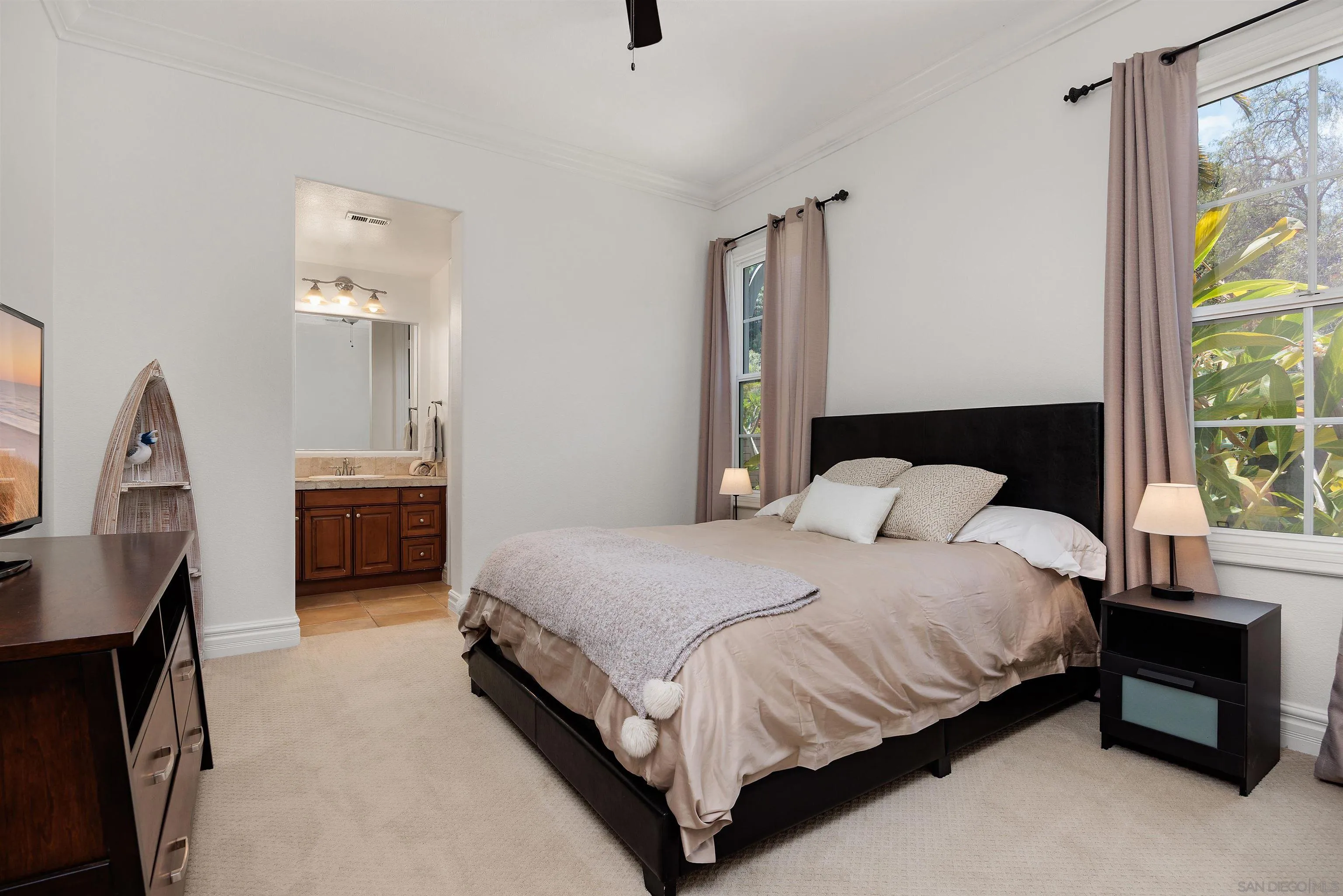 https://cdn.realtyfeed.com/cdn/127/260014152/0a24a62b0ce0ba501f27959c3c6bb513.webp