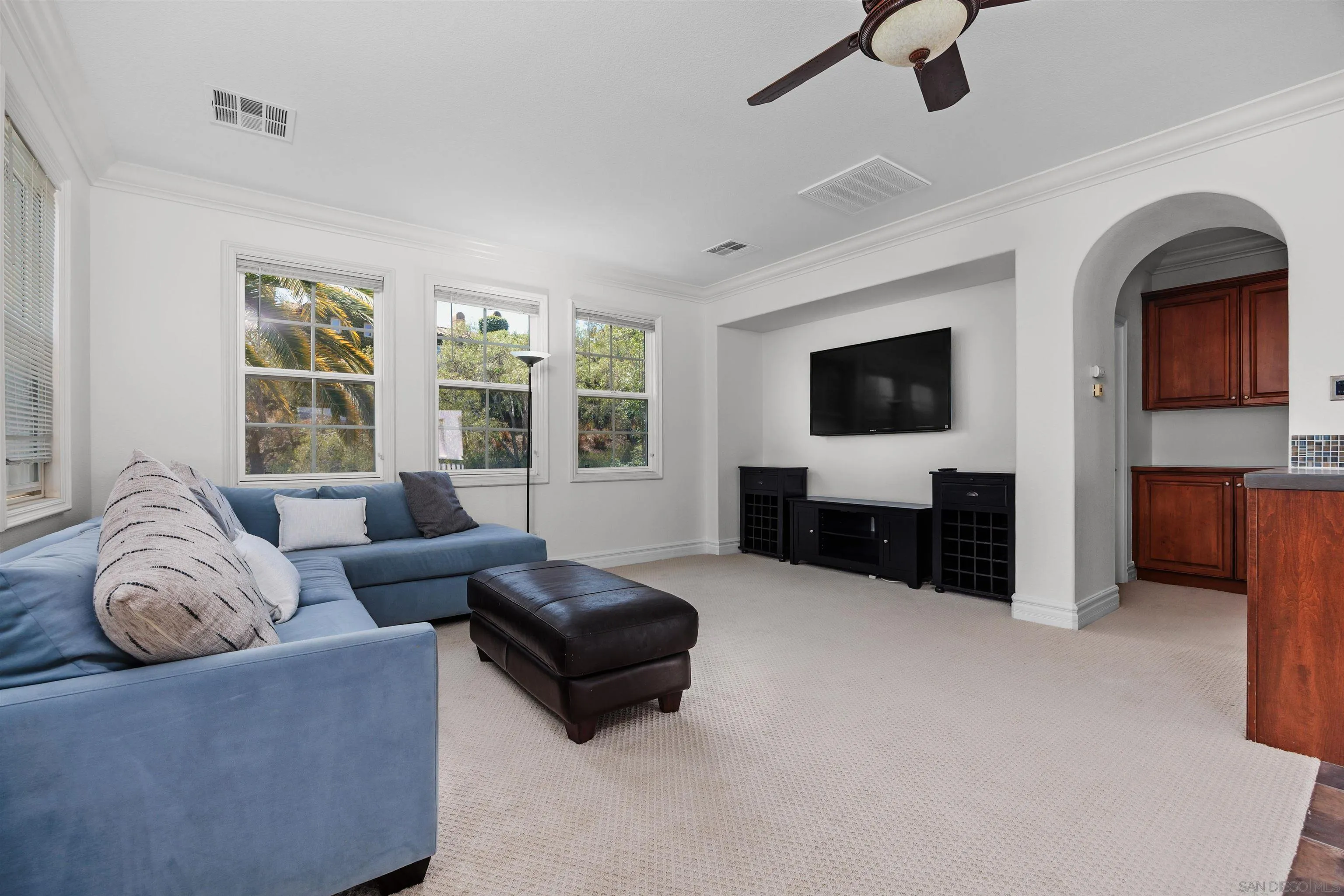 https://cdn.realtyfeed.com/cdn/127/260014152/73977ad6de0ac55c7038736c8284aa64.webp