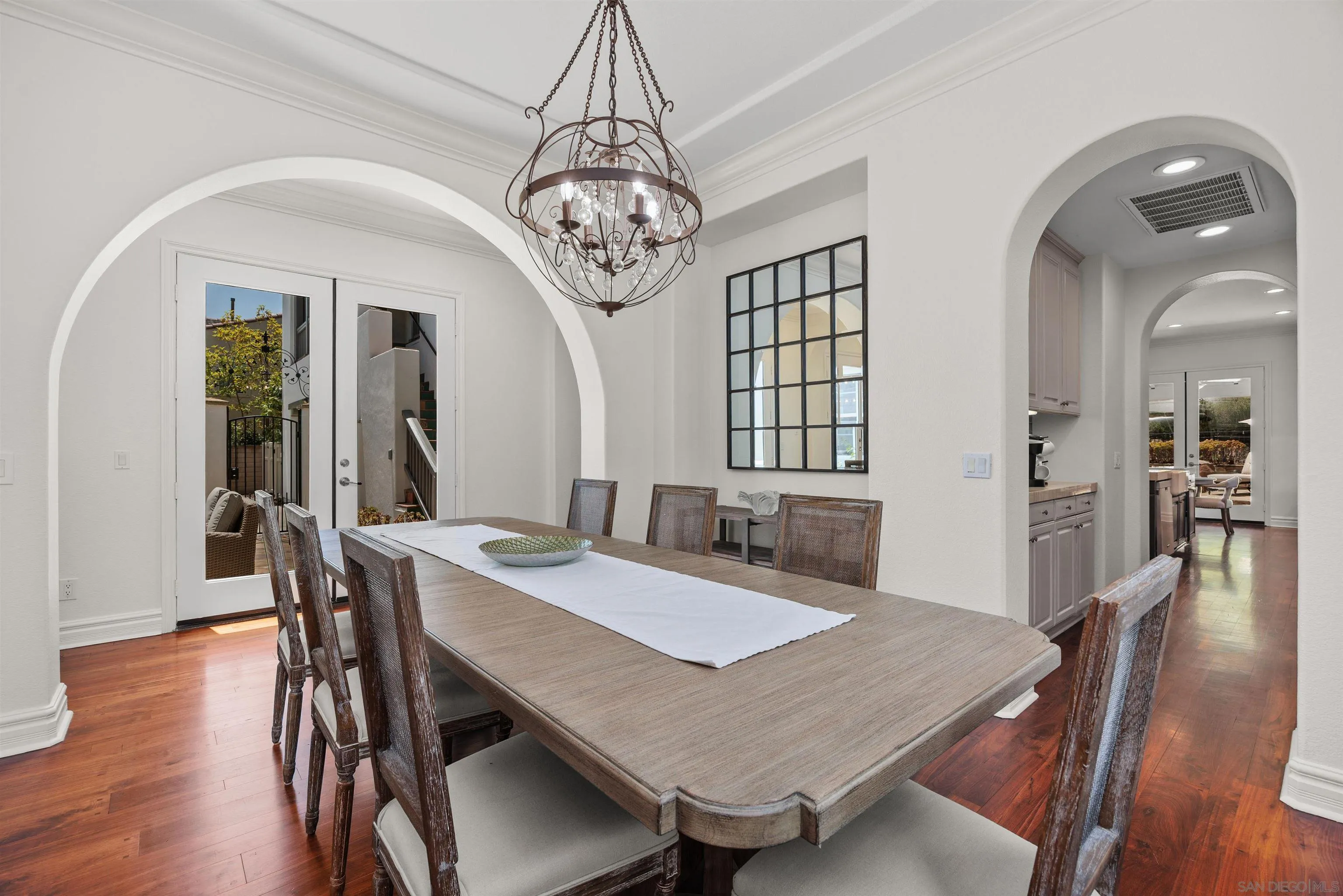 https://cdn.realtyfeed.com/cdn/127/260014152/9c805b1e1242f3453e96fa8663853e22.webp
