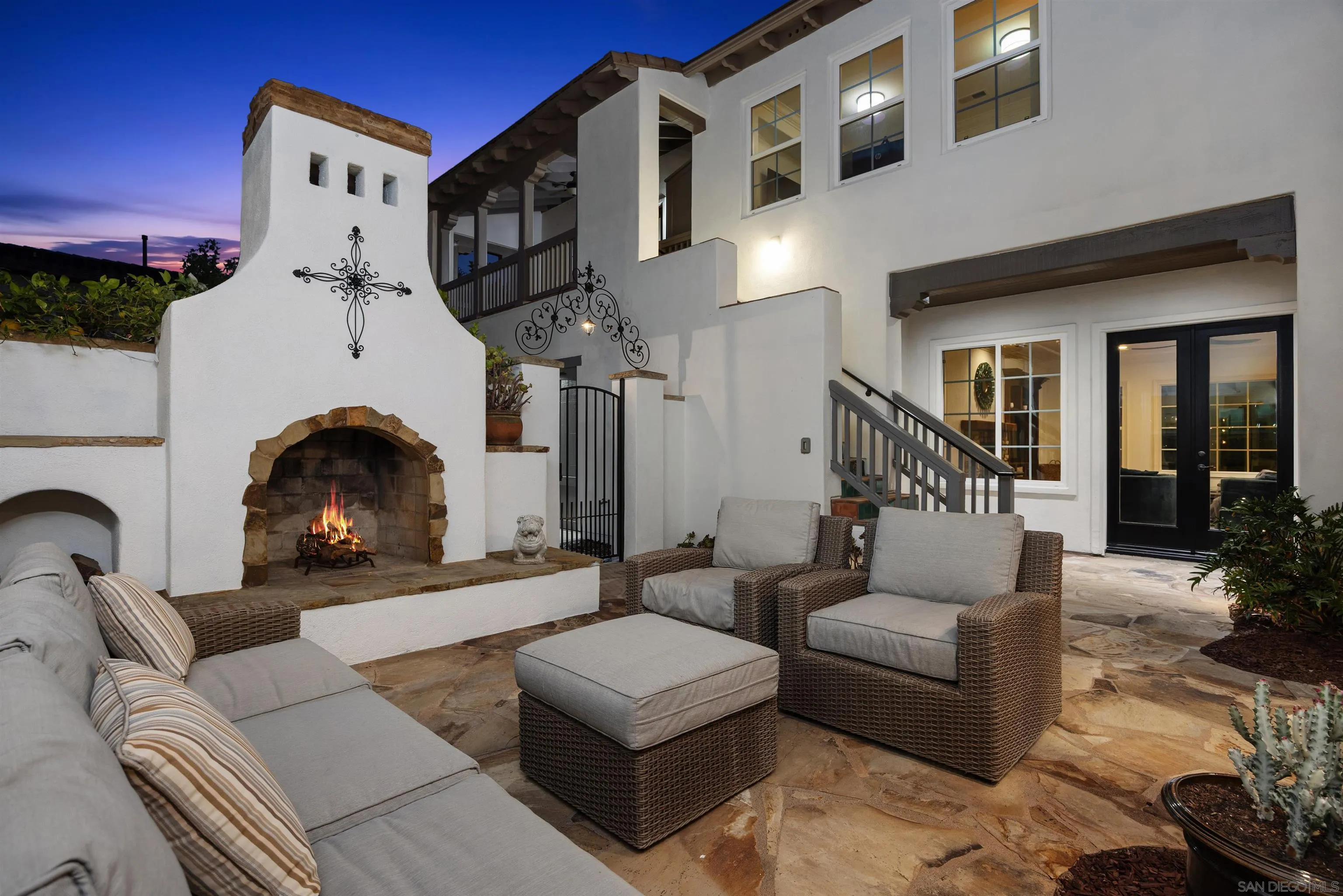 https://cdn.realtyfeed.com/cdn/127/260014152/ae59fdb8510584e7ca90cdf4797bcd25.webp