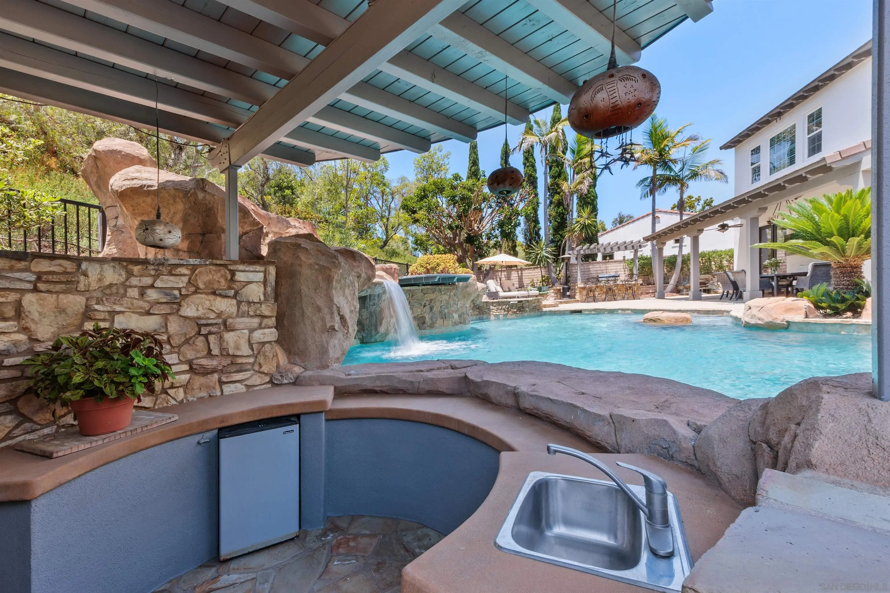 https://cdn.realtyfeed.com/cdn/127/260014152/c1e4da568c93db871121a8594f9eec62.webp