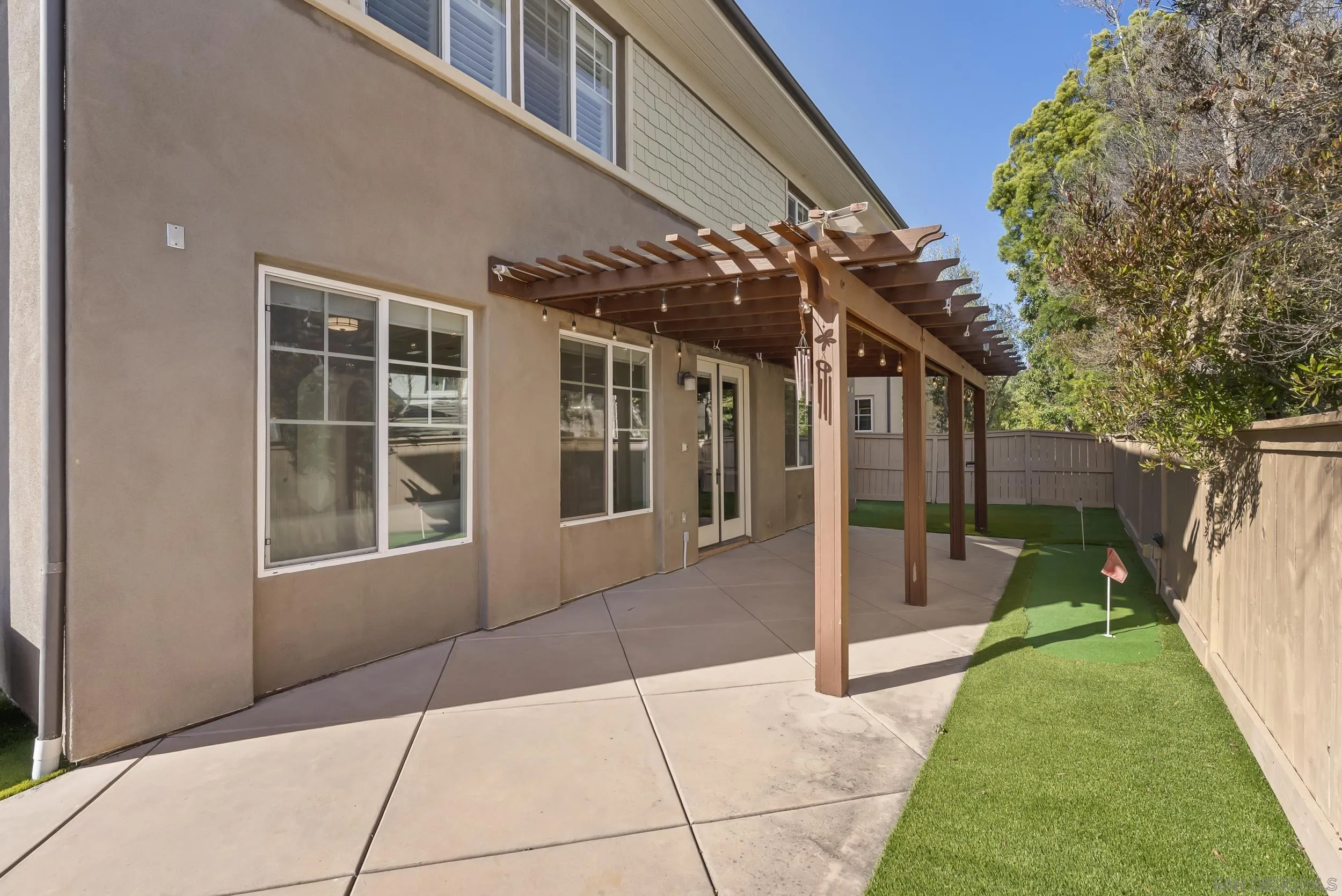 https://cdn.realtyfeed.com/cdn/127/260014153/361692eb1364e981e4d1ffc1f9b63026.webp