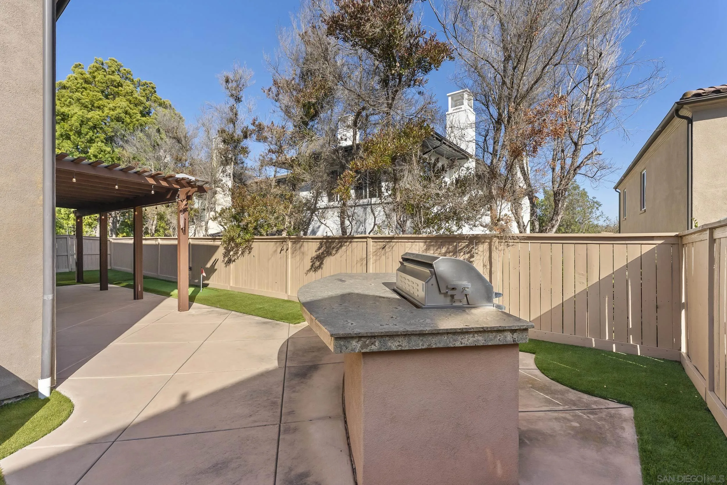 https://cdn.realtyfeed.com/cdn/127/260014153/853597816409ca67ed33126f378cef85.webp