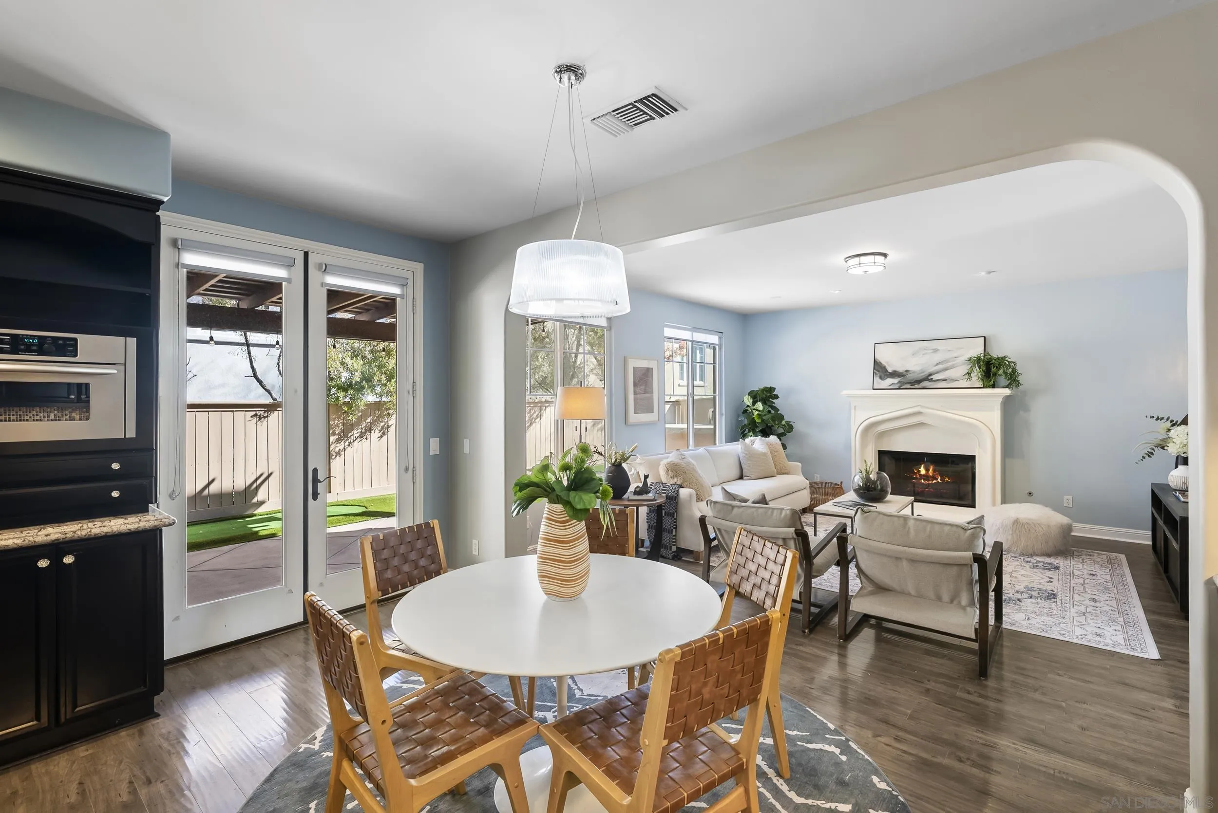 https://cdn.realtyfeed.com/cdn/127/260014153/e864e1a1fa182d05ba0abf722e607cef.webp