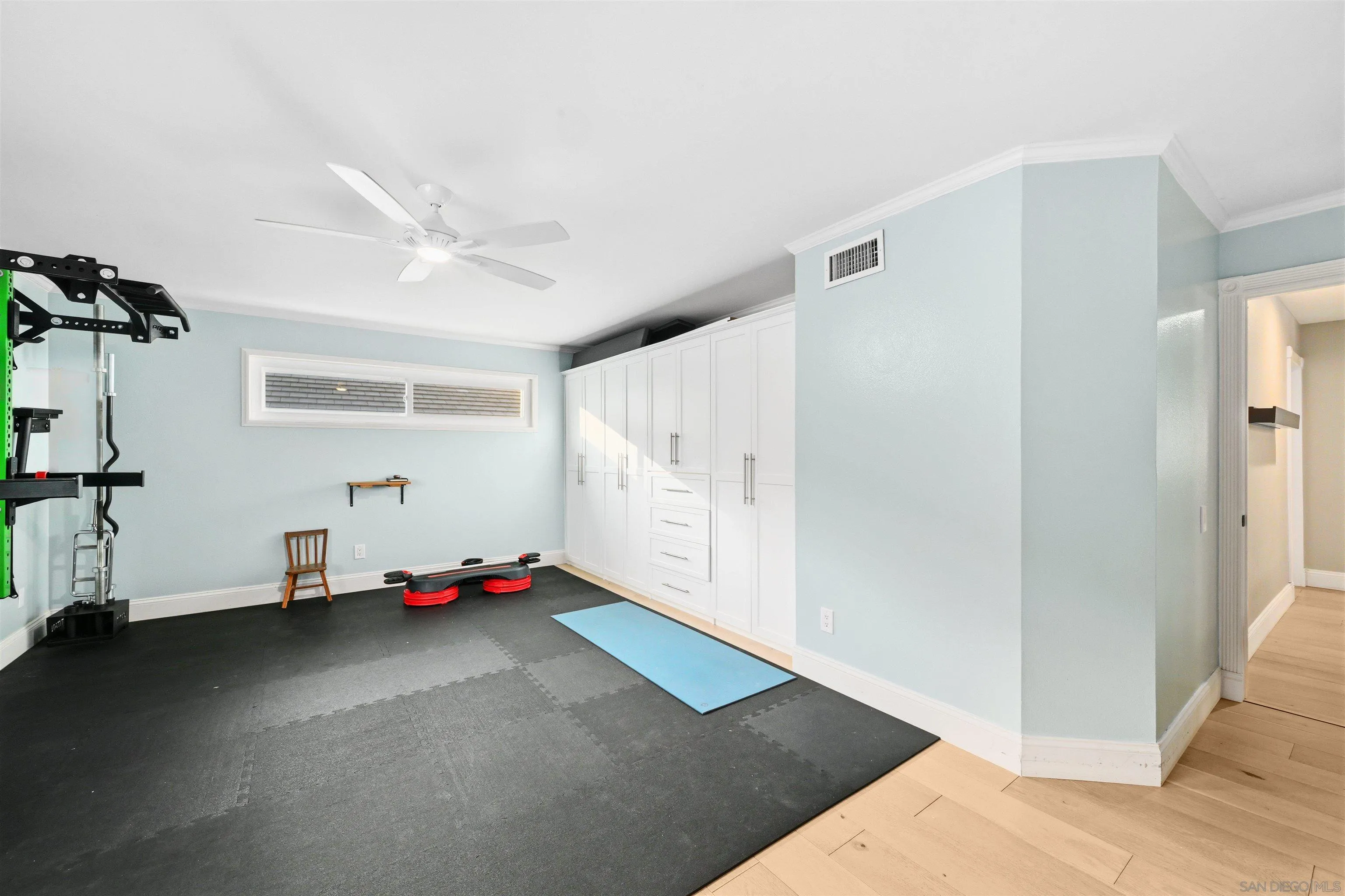 https://cdn.realtyfeed.com/cdn/127/260014154/049d0e4defe1bfec8e89e8b369c7bf72.webp