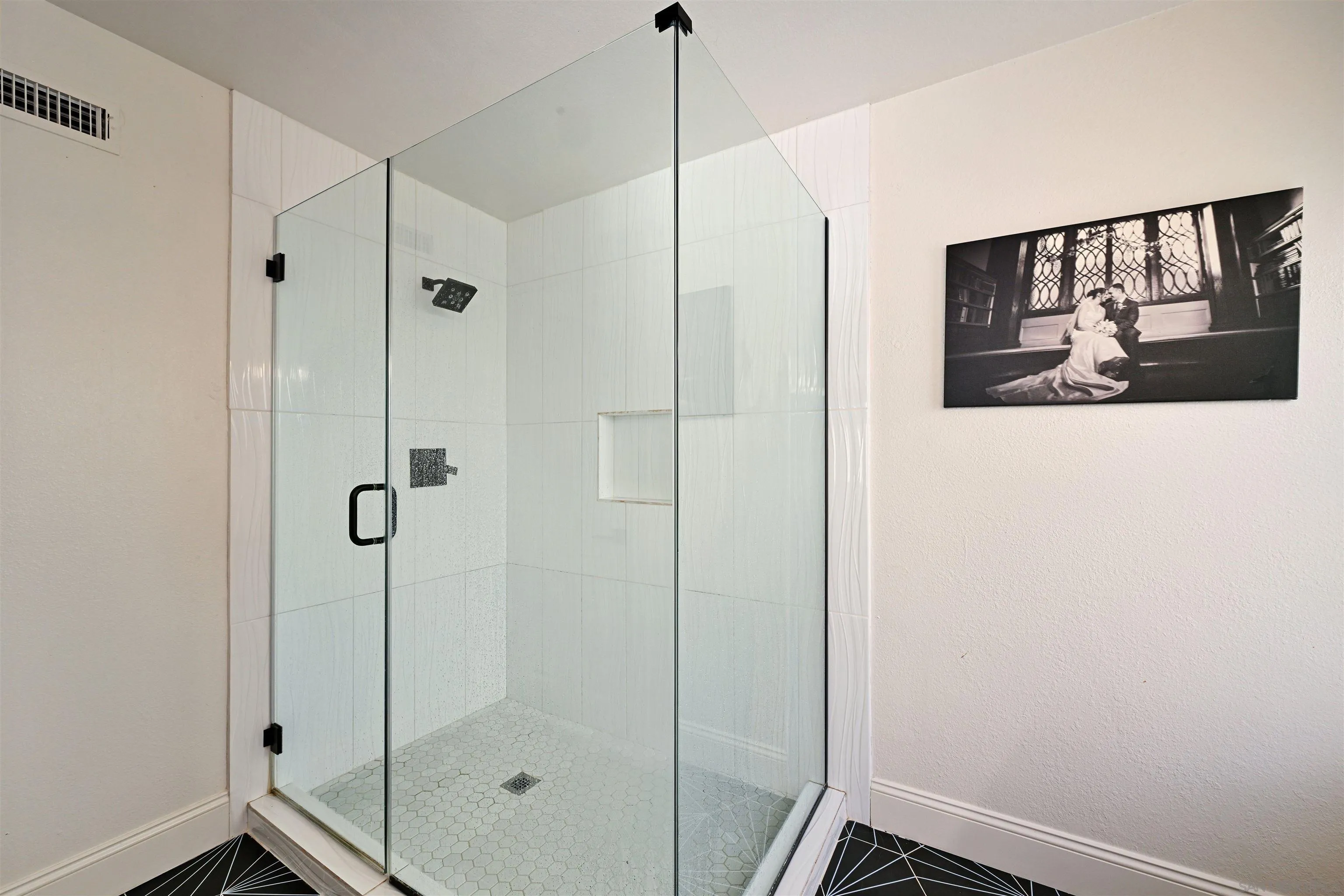 https://cdn.realtyfeed.com/cdn/127/260014154/435b6851bff8edf454441754bceb78fa.webp
