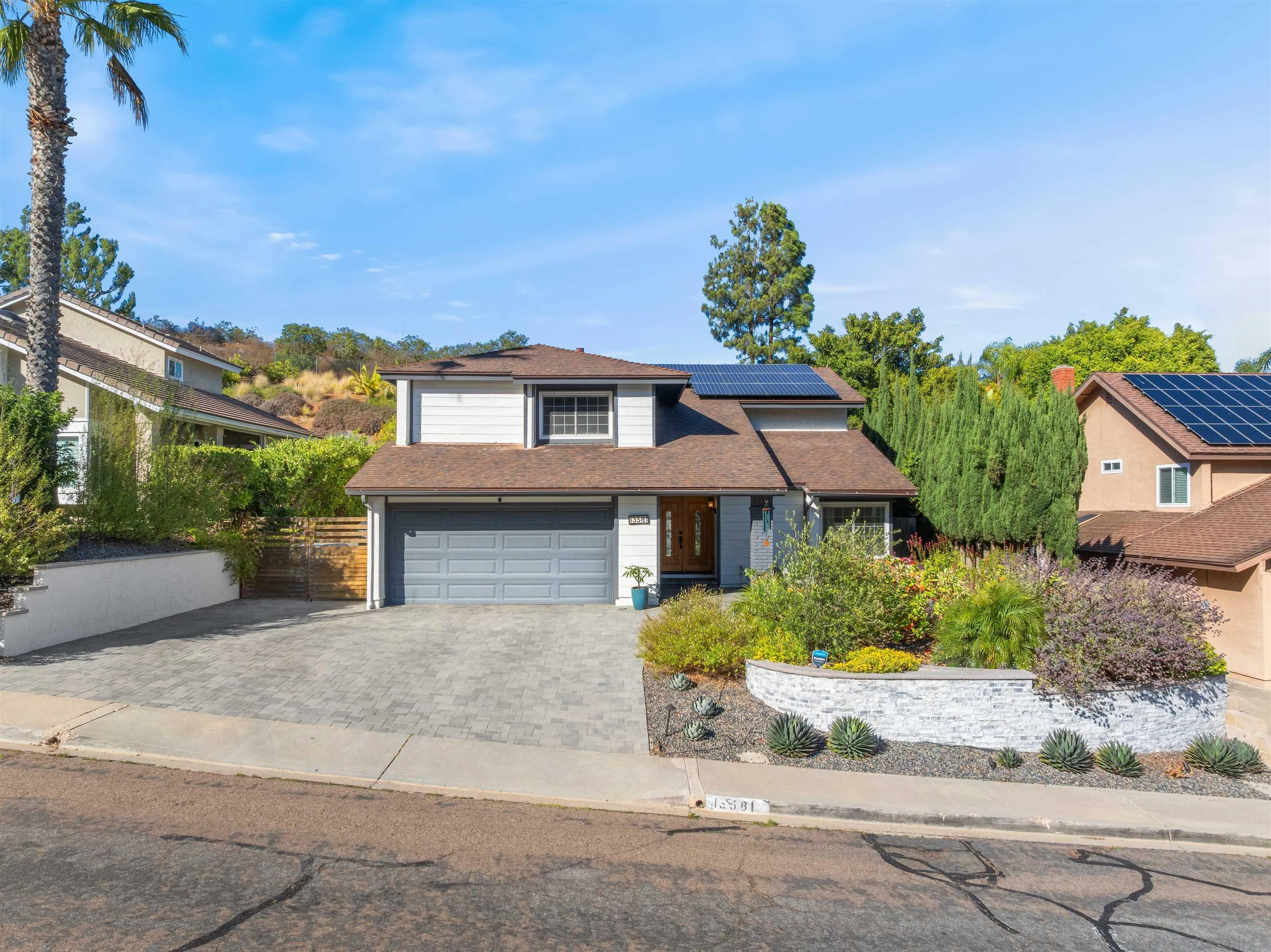 https://cdn.realtyfeed.com/cdn/127/260014154/707ba6e7f5bdc6ef416a3e3d9254e150.webp
