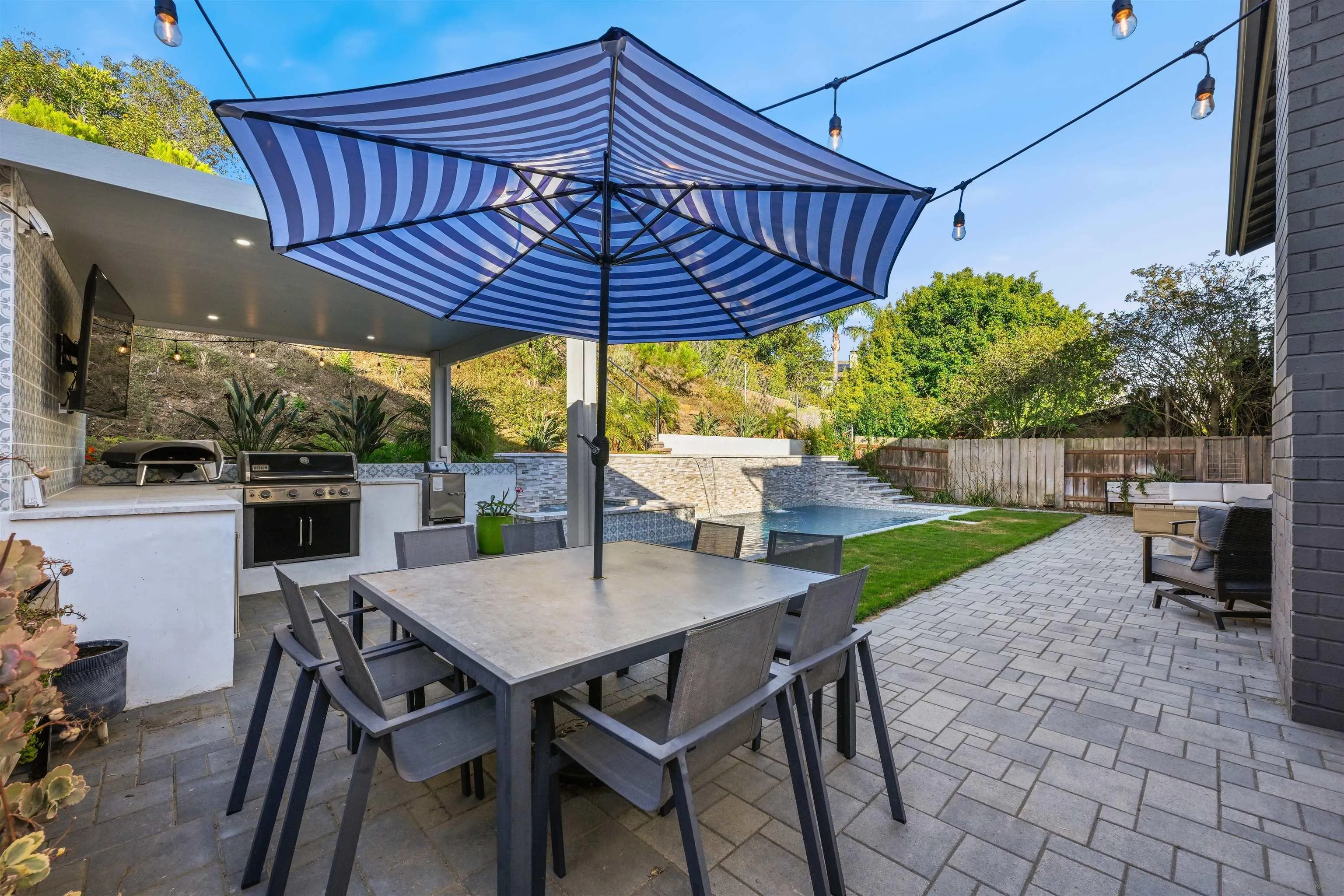 https://cdn.realtyfeed.com/cdn/127/260014154/9c2017339685699800a9cd40a9601192.webp