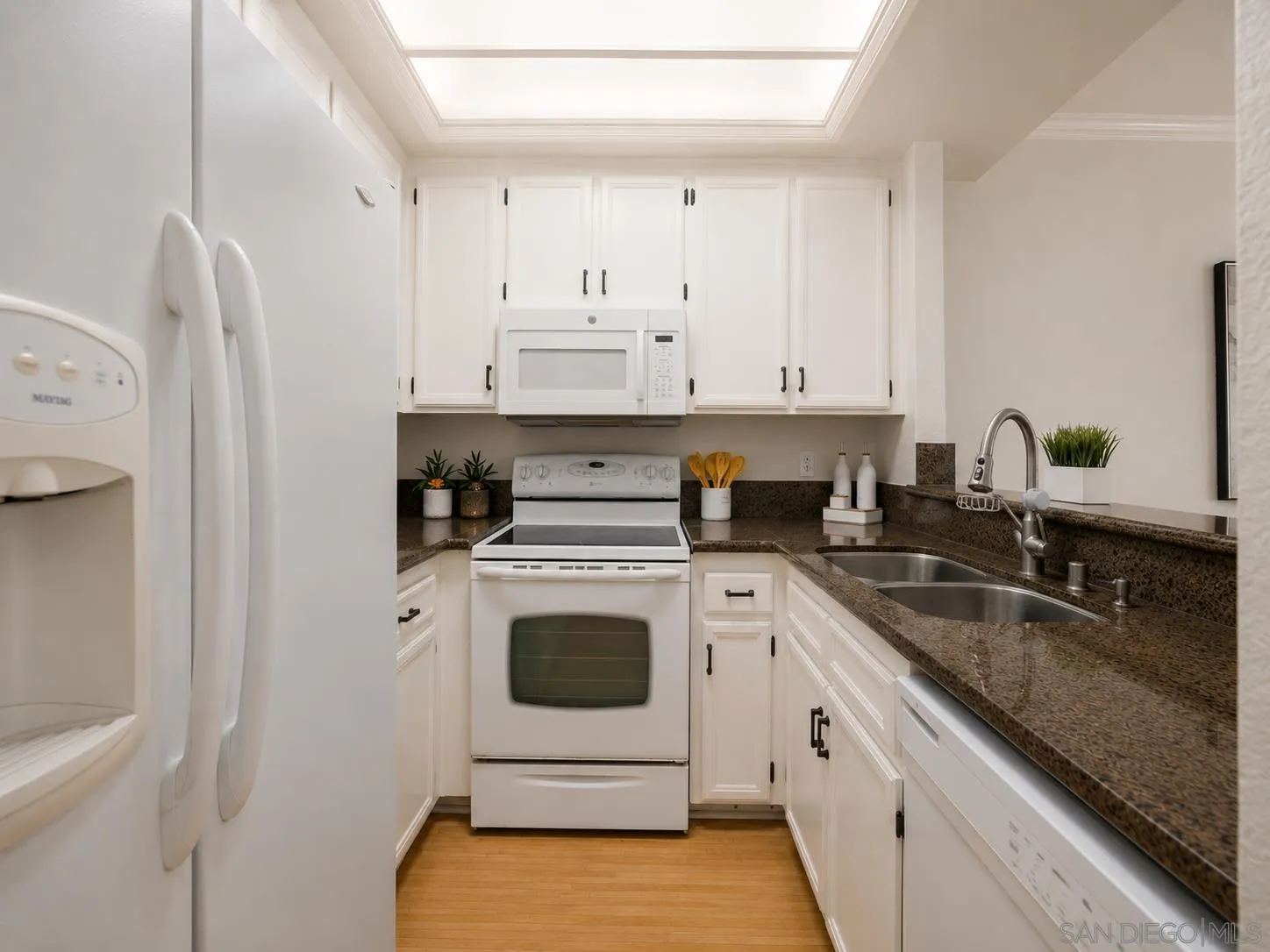 Photo #15: 260014158 Listing: Photo #15