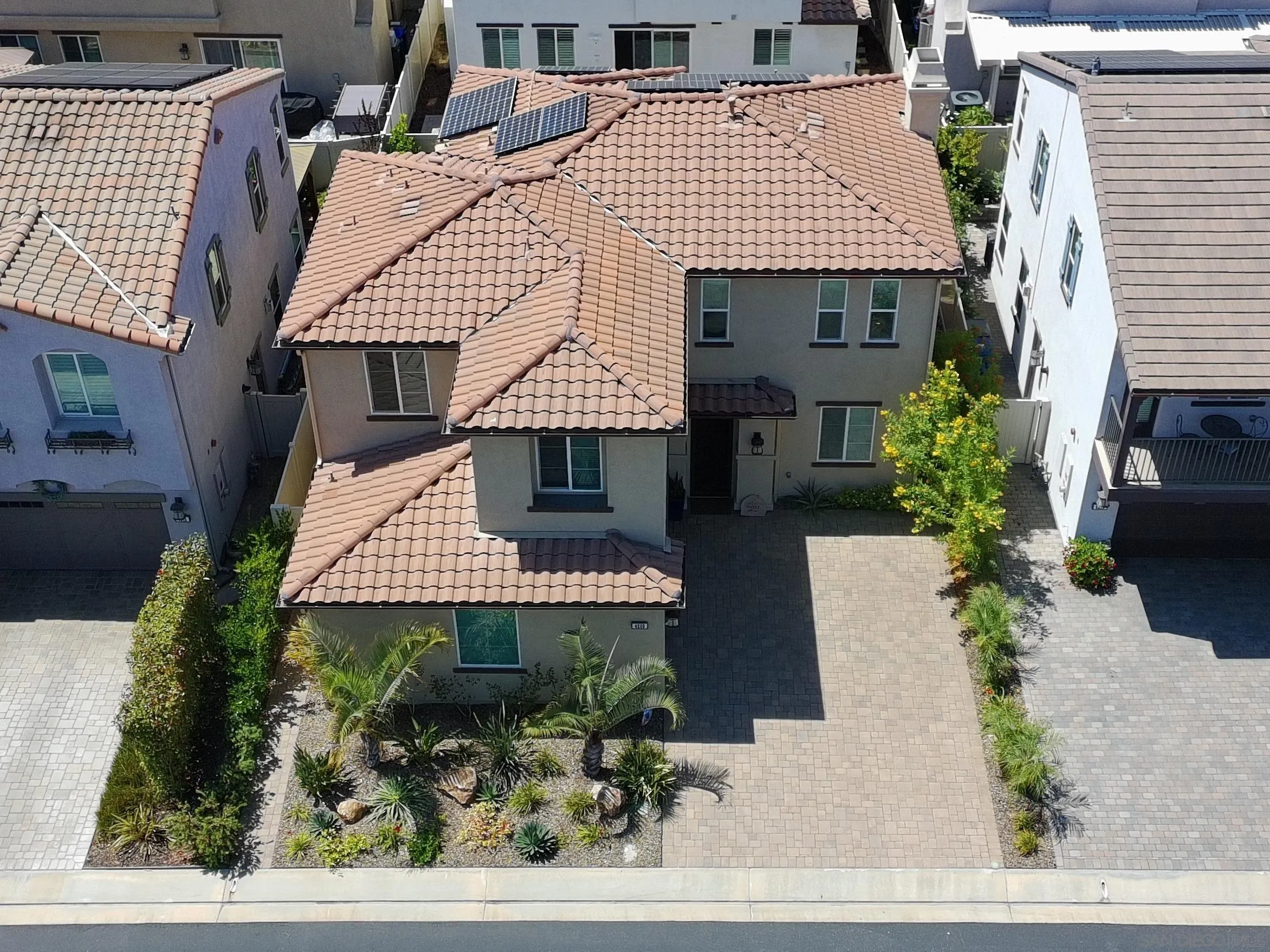https://cdn.realtyfeed.com/cdn/127/260014160/5cf7d50b9669a4368aaf41dee4cee248.webp