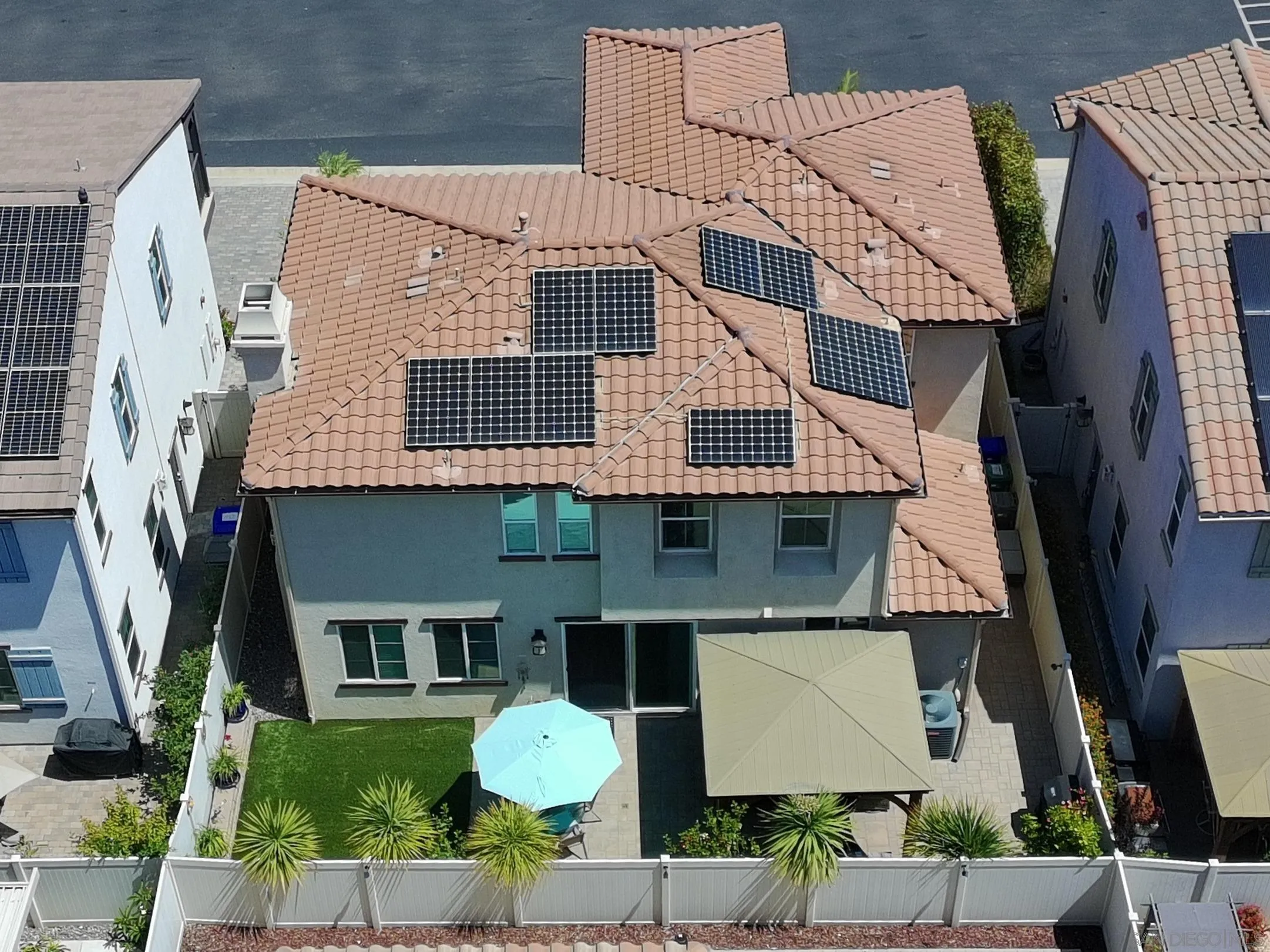 https://cdn.realtyfeed.com/cdn/127/260014160/aa0377e54cf0fa9243589e52e556f00c.webp