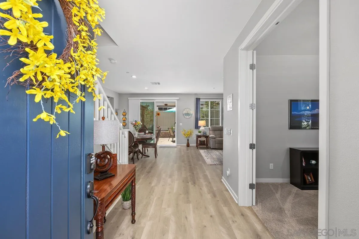 https://cdn.realtyfeed.com/cdn/127/260014160/f1920b40bec151c6c8bfd569d36facf2.webp