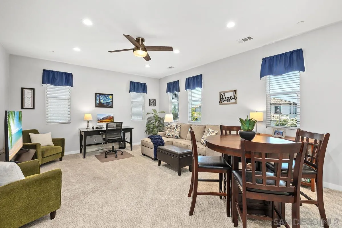 https://cdn.realtyfeed.com/cdn/127/260014160/f77d3ed36d35a838c675e5791dc7e310.webp