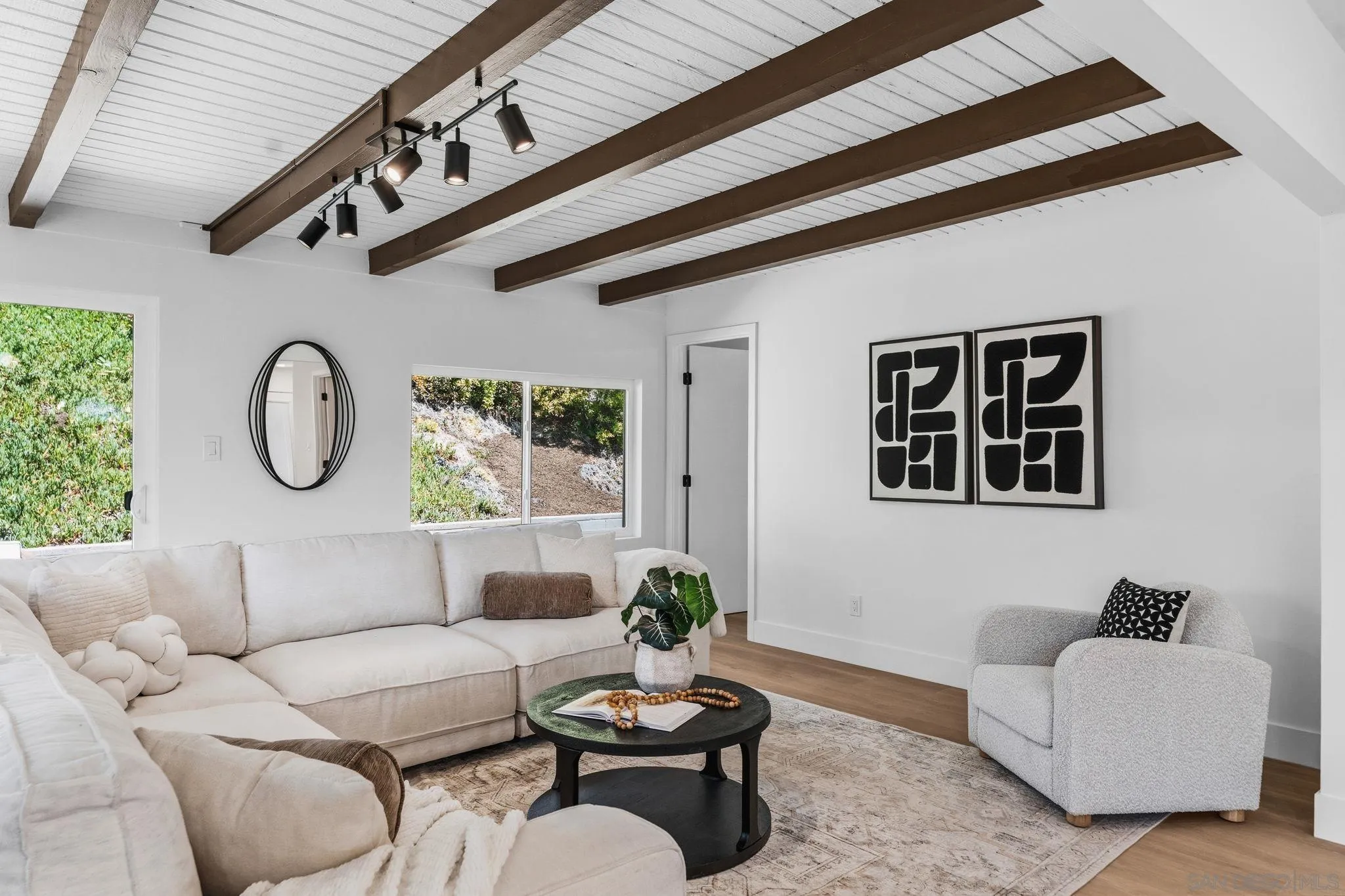 https://cdn.realtyfeed.com/cdn/127/260014161/8a5a29a21b62153c975d7c6df04b37d9.webp