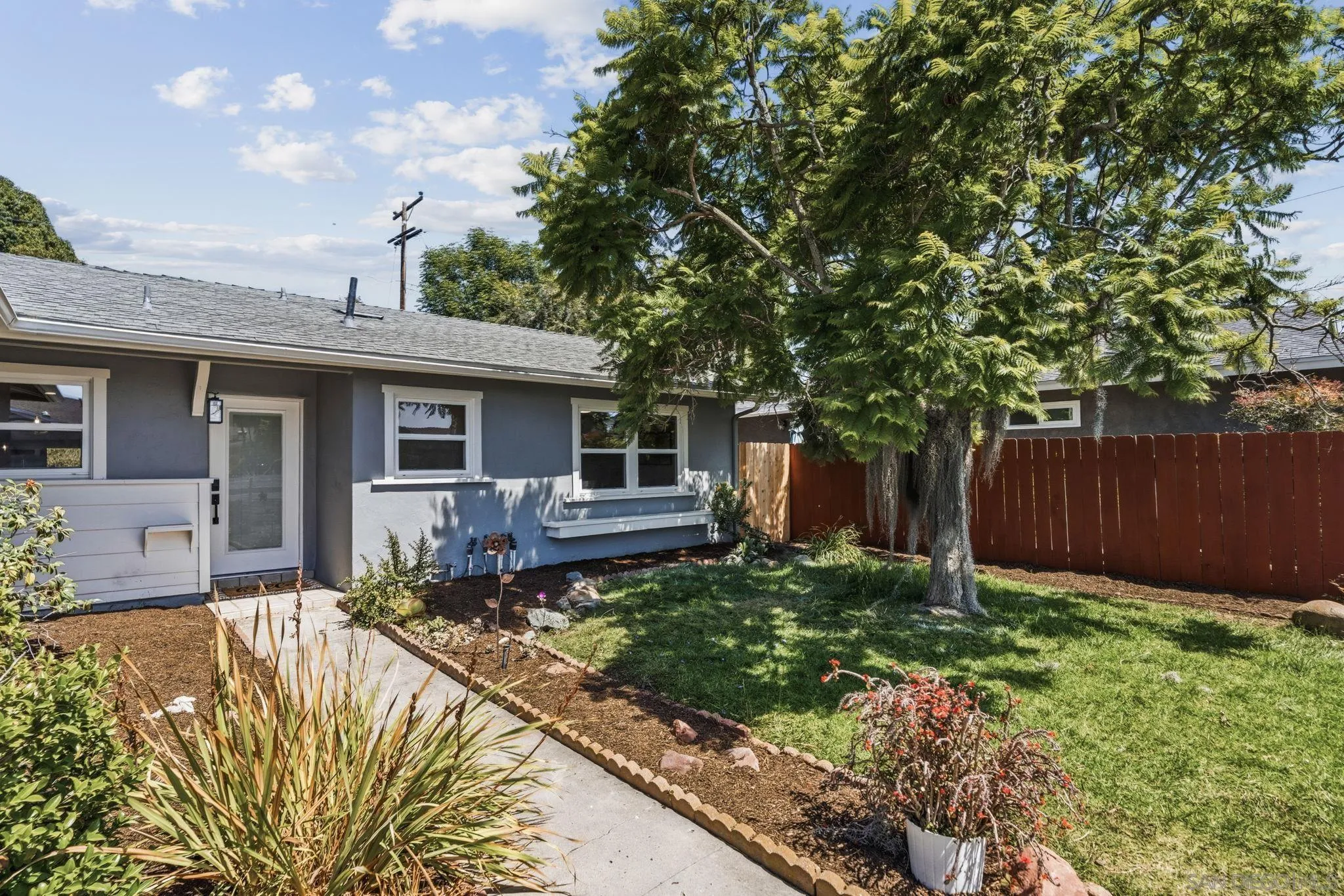 https://cdn.realtyfeed.com/cdn/127/260014161/fefc8167f606e091fc5428e9aeb7849e.webp