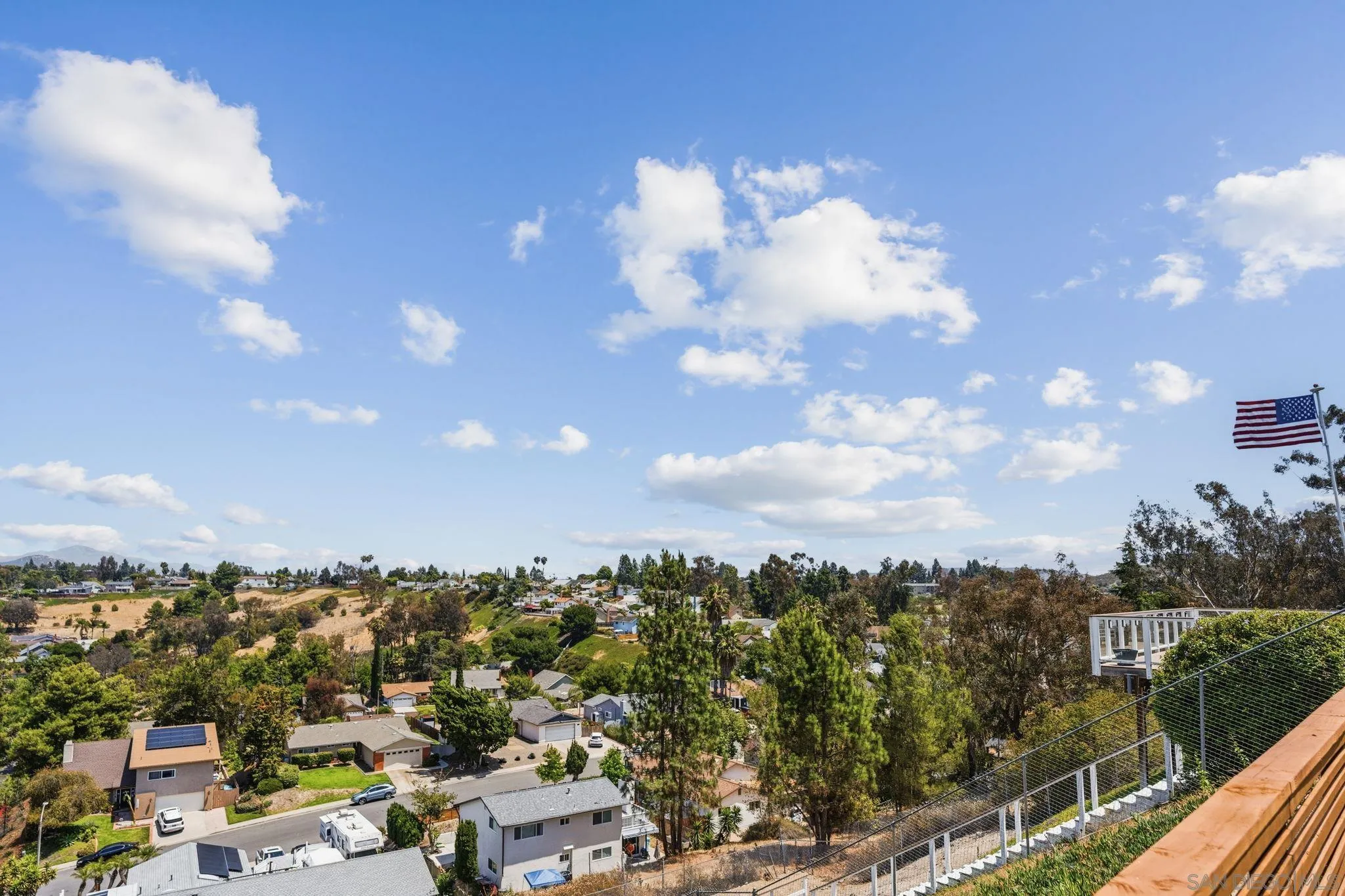 https://cdn.realtyfeed.com/cdn/127/260014162/ba4e1873e3f175b89b4e731676454880.webp