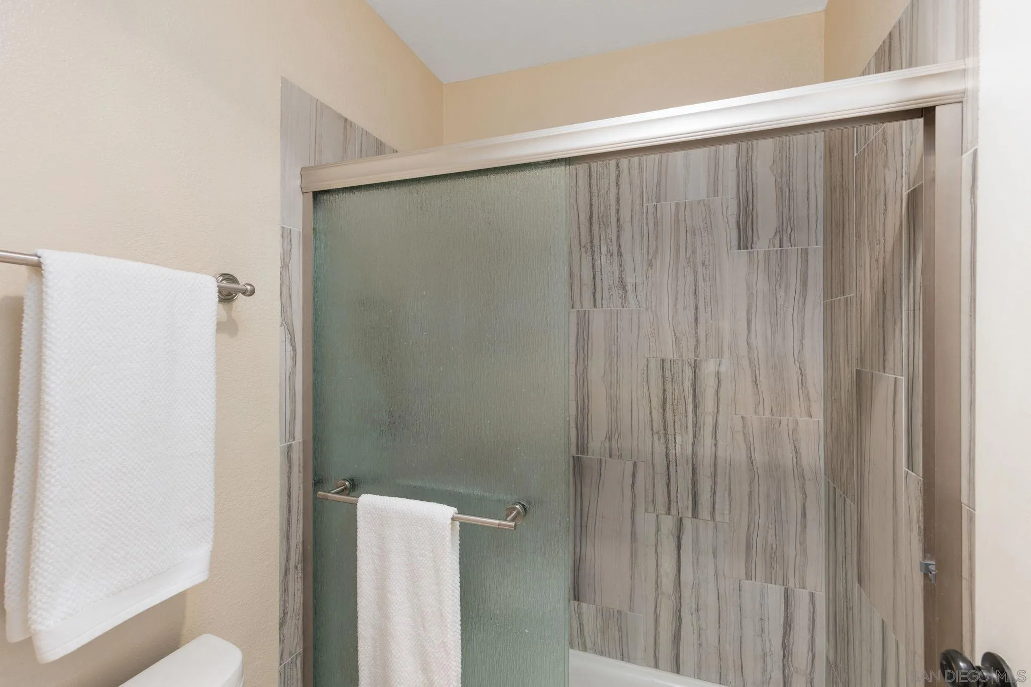 https://cdn.realtyfeed.com/cdn/127/260014164/2bc82c69c001d1b7e5dc5ef92b35a3b8.webp