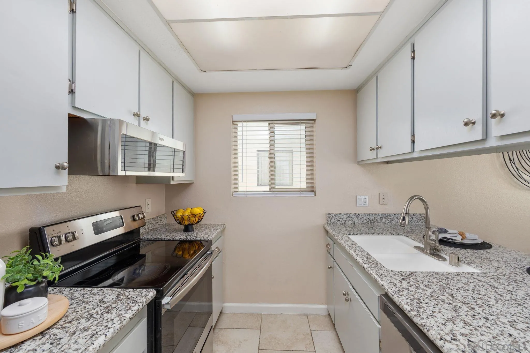 https://cdn.realtyfeed.com/cdn/127/260014164/738107df90167b4a79ad20dbe7dbc68f.webp