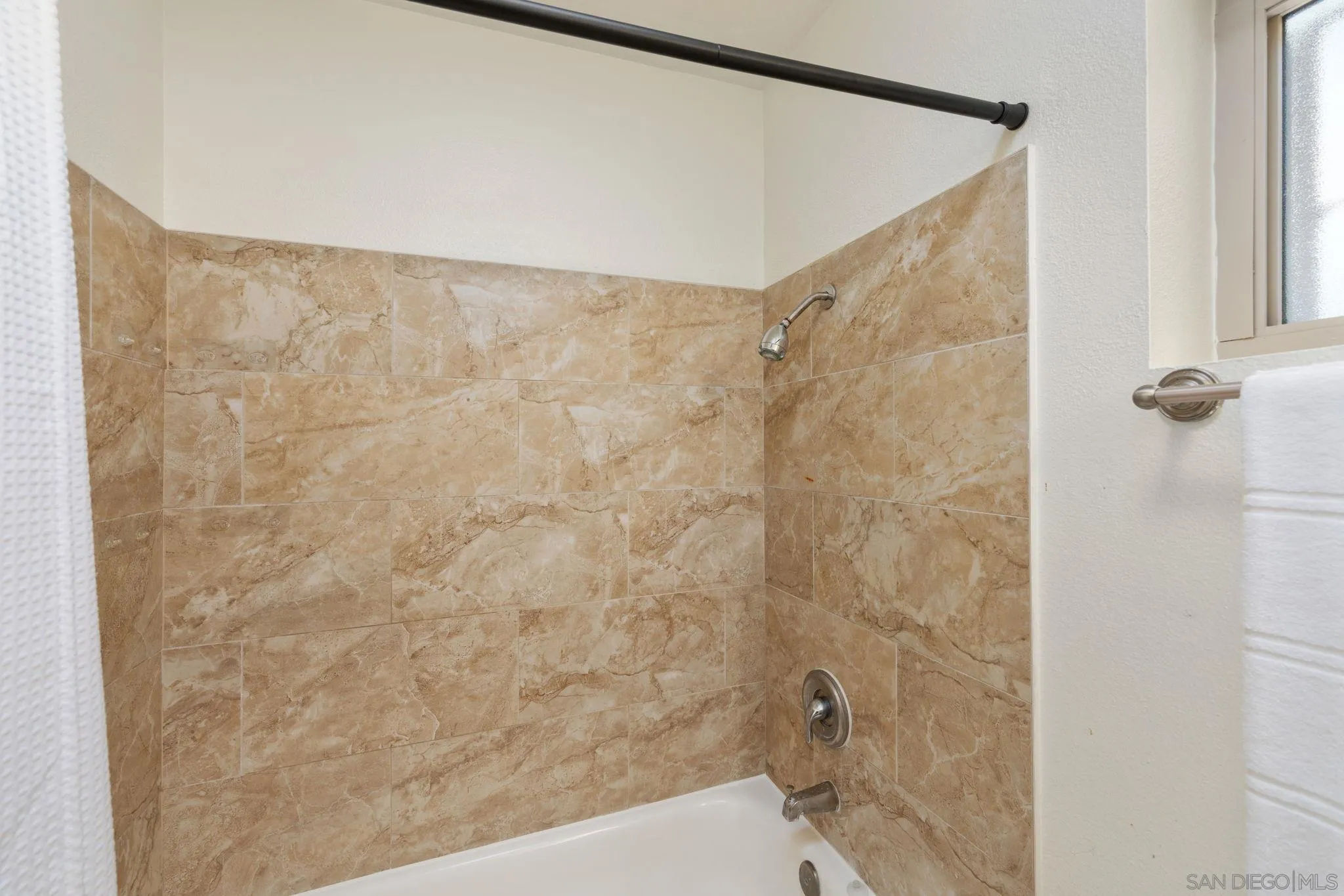 Photo #22: 260014164 Listing: Photo #22
