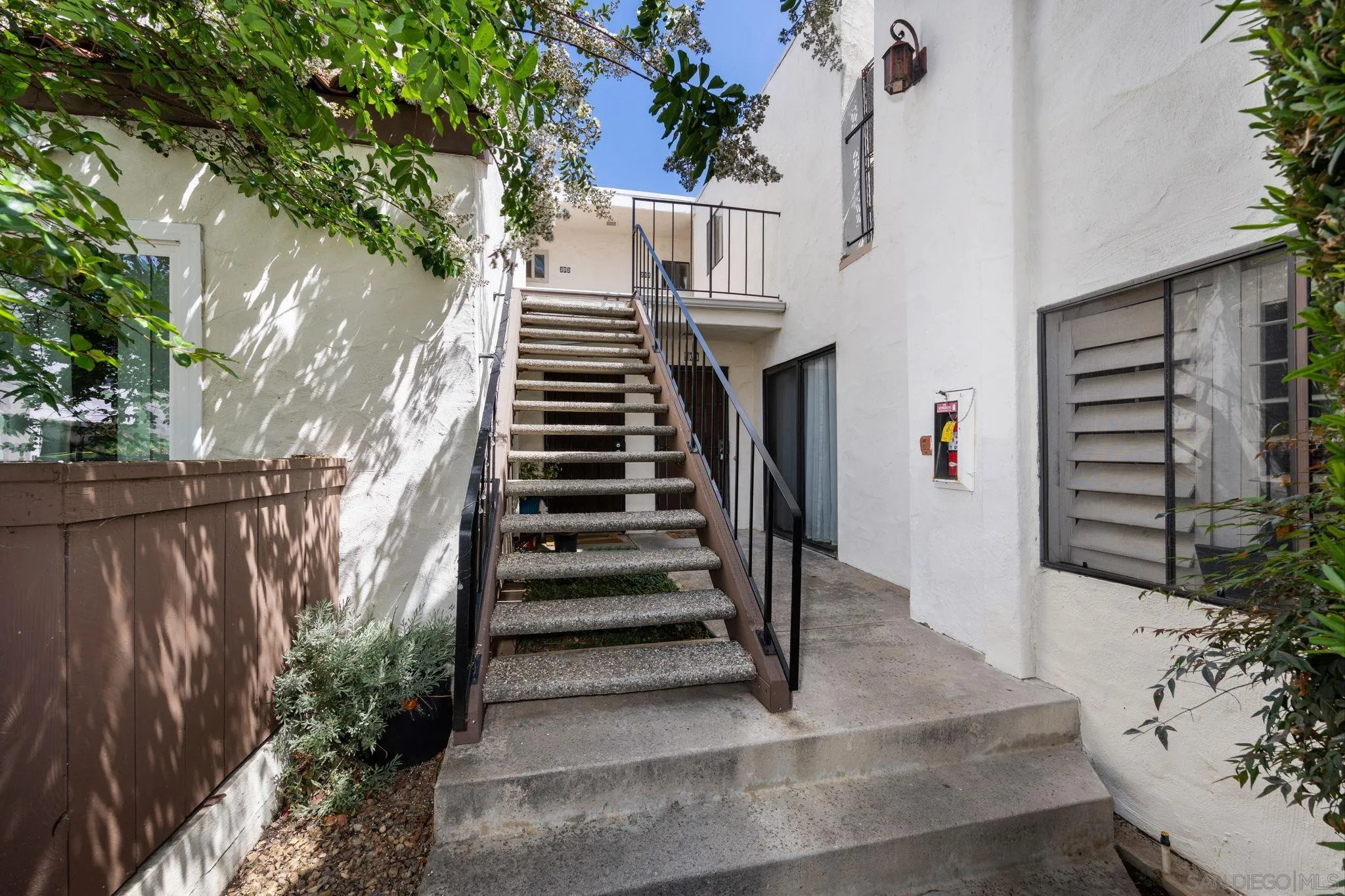 https://cdn.realtyfeed.com/cdn/127/260014164/d9c5a703e33f58b1805d2c5240b16928.webp