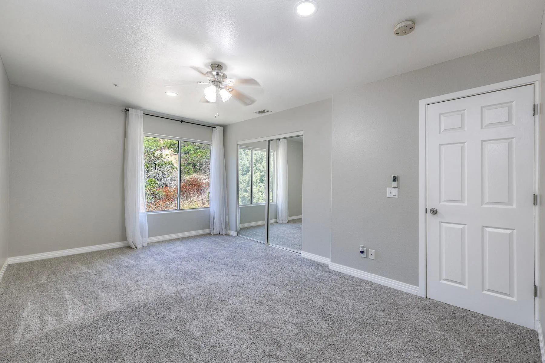 https://cdn.realtyfeed.com/cdn/127/260014168/3044ec414a038747b9eaa6ee40a2079b.webp