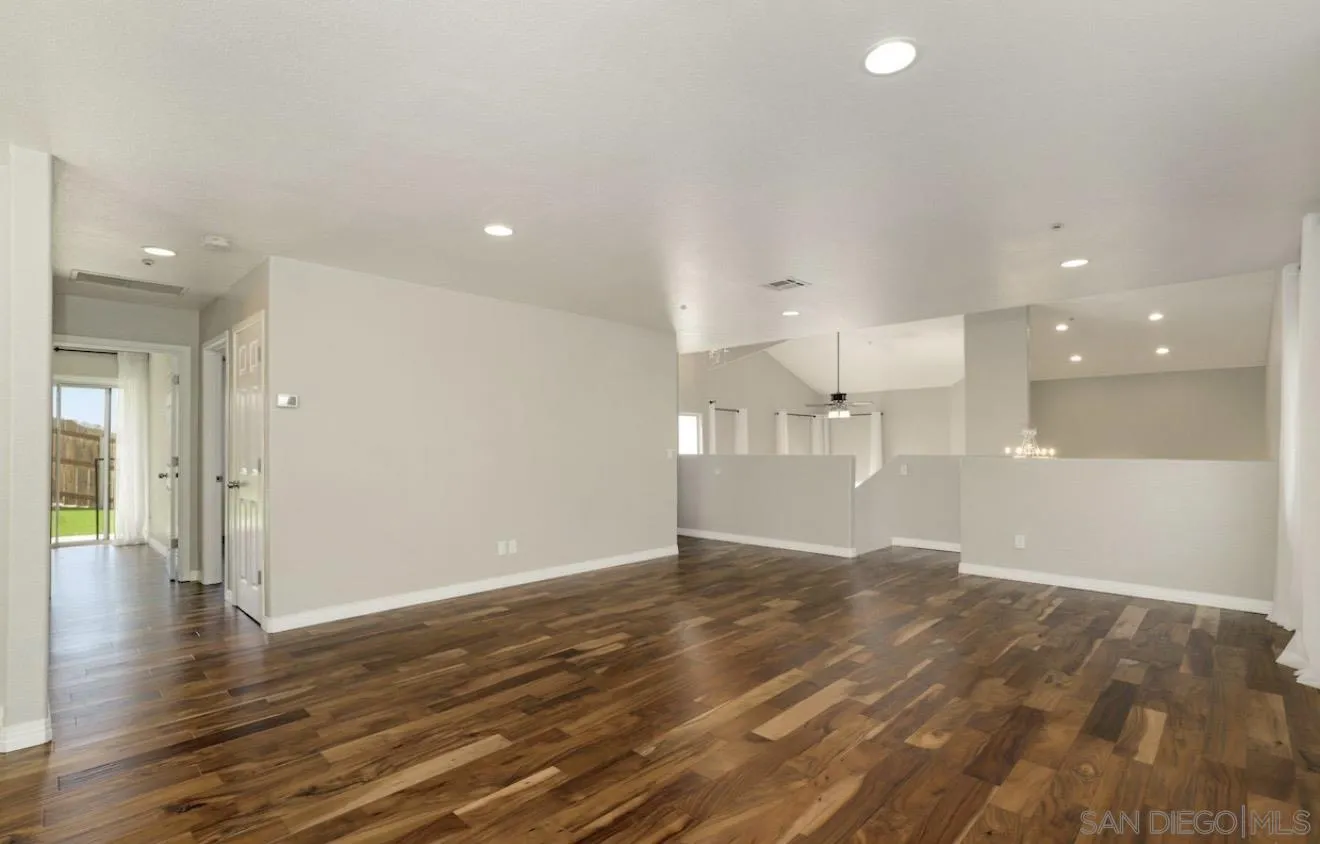 https://cdn.realtyfeed.com/cdn/127/260014168/3265e4d6d8dd945245f63e25d42f2064.webp