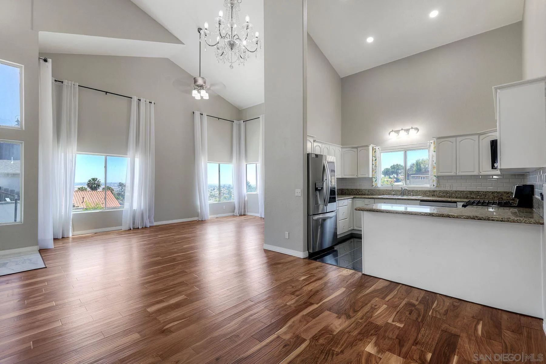 https://cdn.realtyfeed.com/cdn/127/260014168/334ff759a1cf270f618e28053849fa32.webp