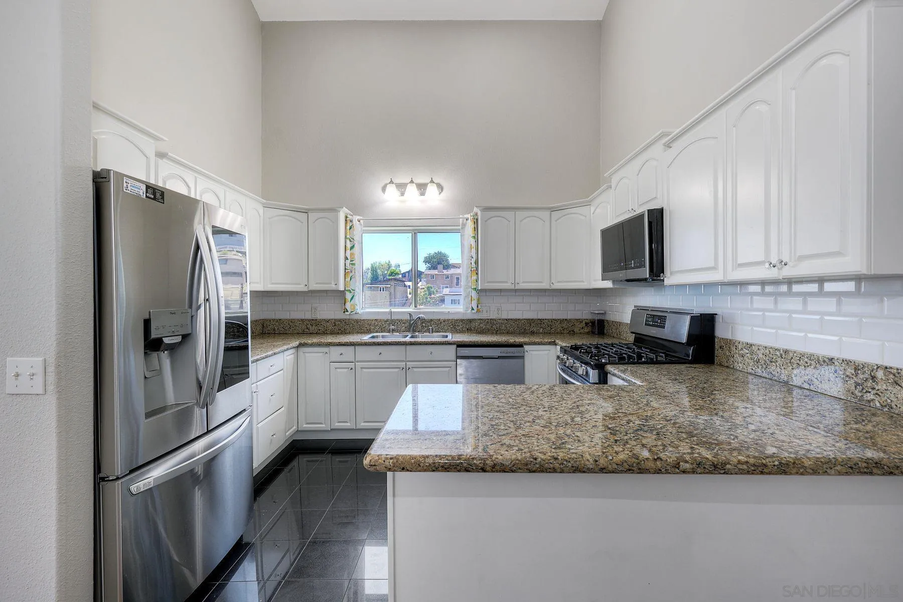 https://cdn.realtyfeed.com/cdn/127/260014168/5fe49e40dcd7cd1dbc9750f3e895d4ee.webp