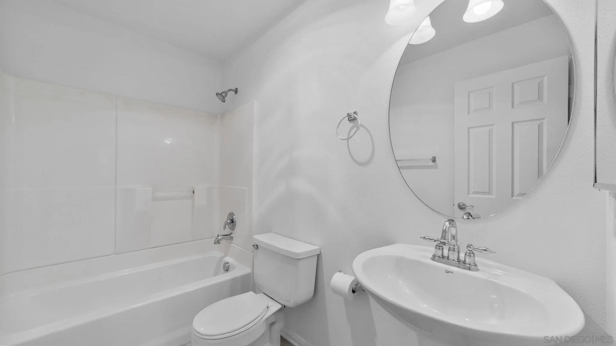 https://cdn.realtyfeed.com/cdn/127/260014170/db0b299300f7dd69cf3baeb5e0ffa8c1.webp