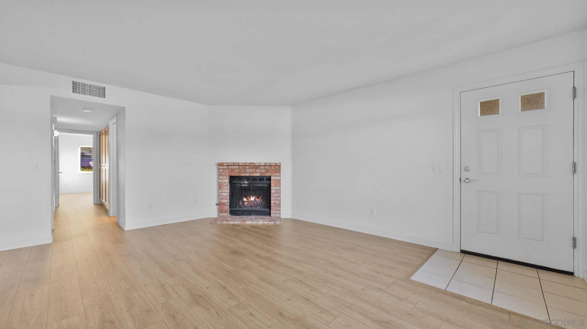 https://cdn.realtyfeed.com/cdn/127/260014170/e364348fdc219118e3d4781e897de834.webp