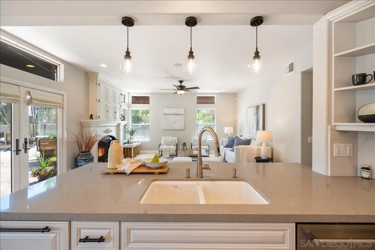 https://cdn.realtyfeed.com/cdn/127/260014172/7d34de12f0e997e98fb72491547c0204.webp