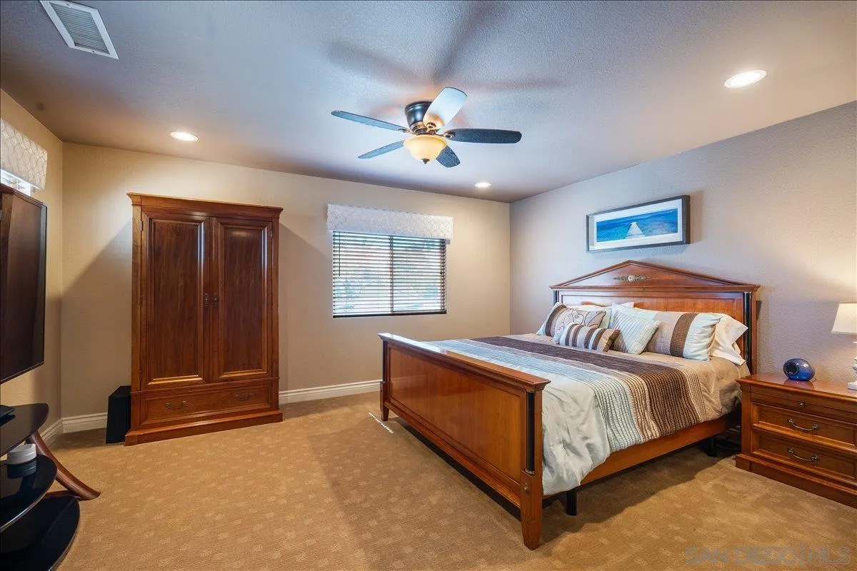 https://cdn.realtyfeed.com/cdn/127/260014172/7e0febbf8fda0c1c89b59b89da30c6fd.webp