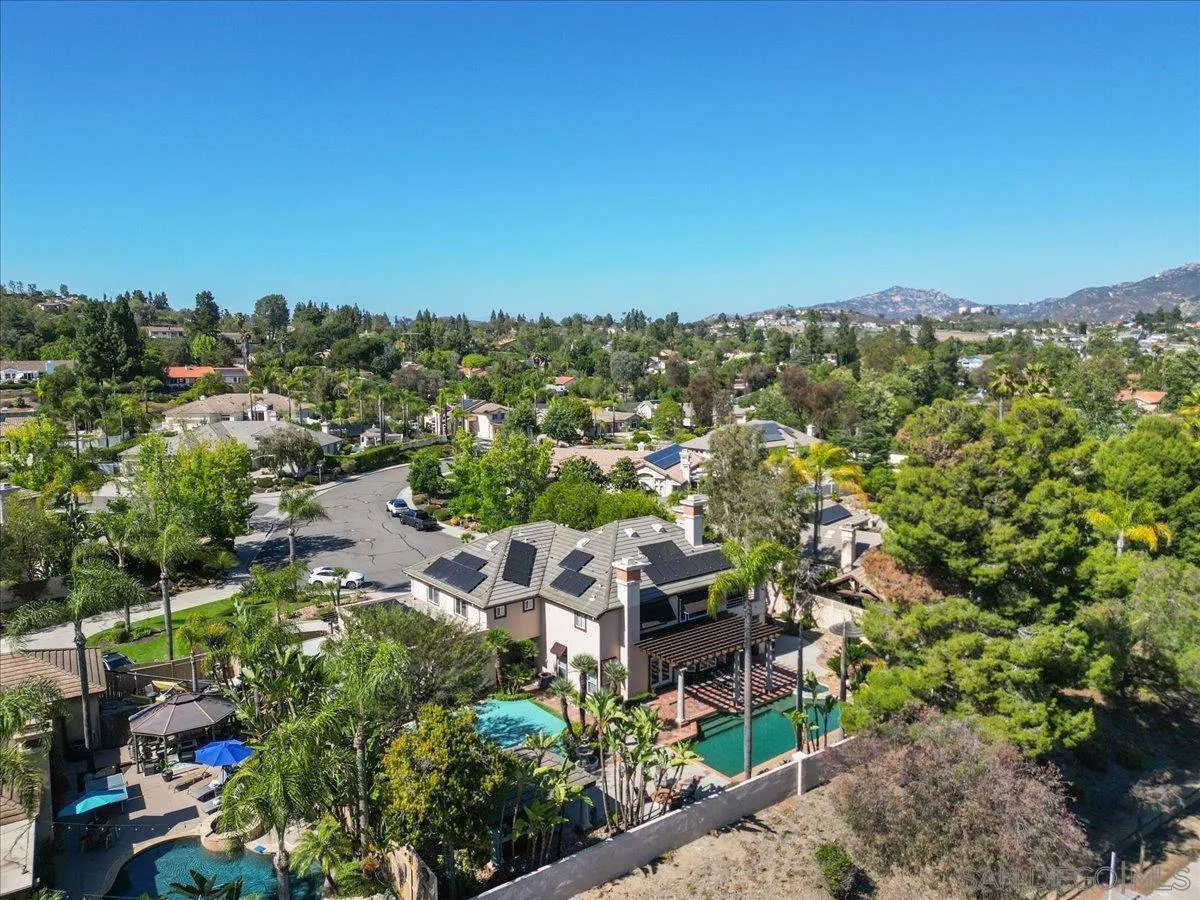 https://cdn.realtyfeed.com/cdn/127/260014172/b0a9418eb85539e2f32c17e127081a3a.webp
