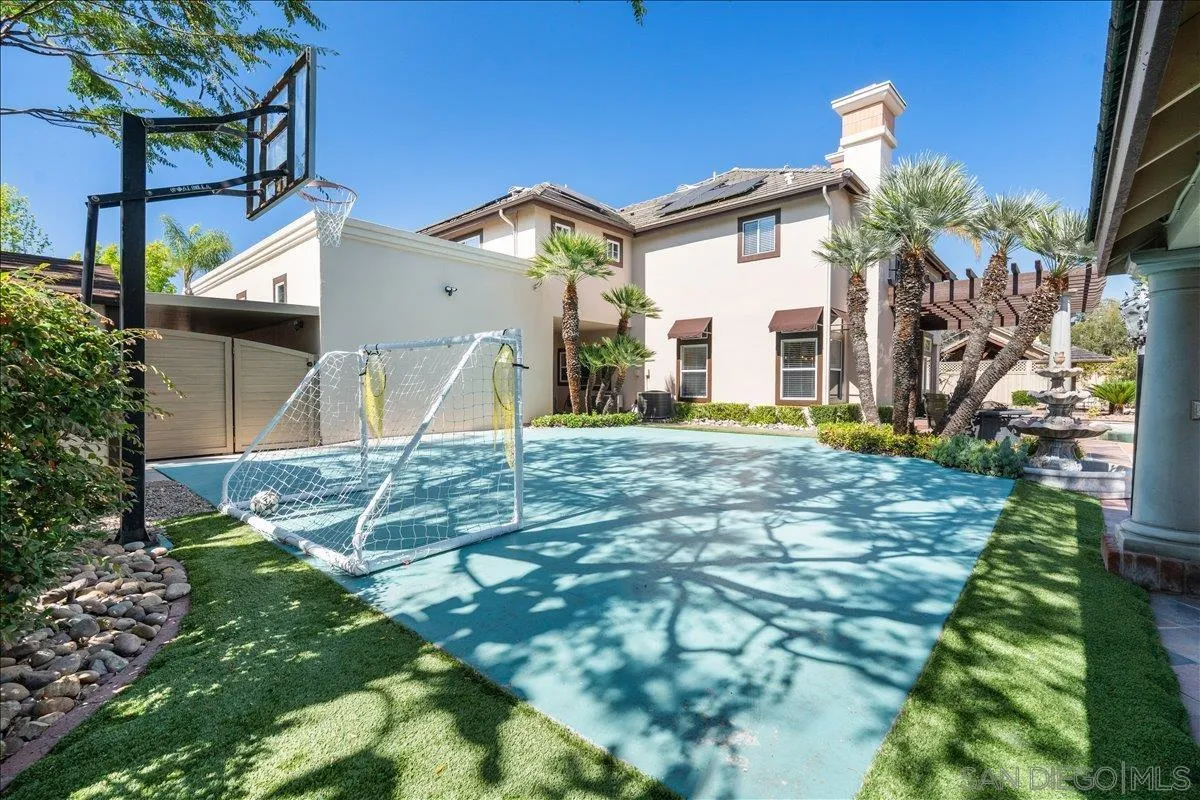 https://cdn.realtyfeed.com/cdn/127/260014172/e587255f77c330a7dd92269ec126cdbe.webp