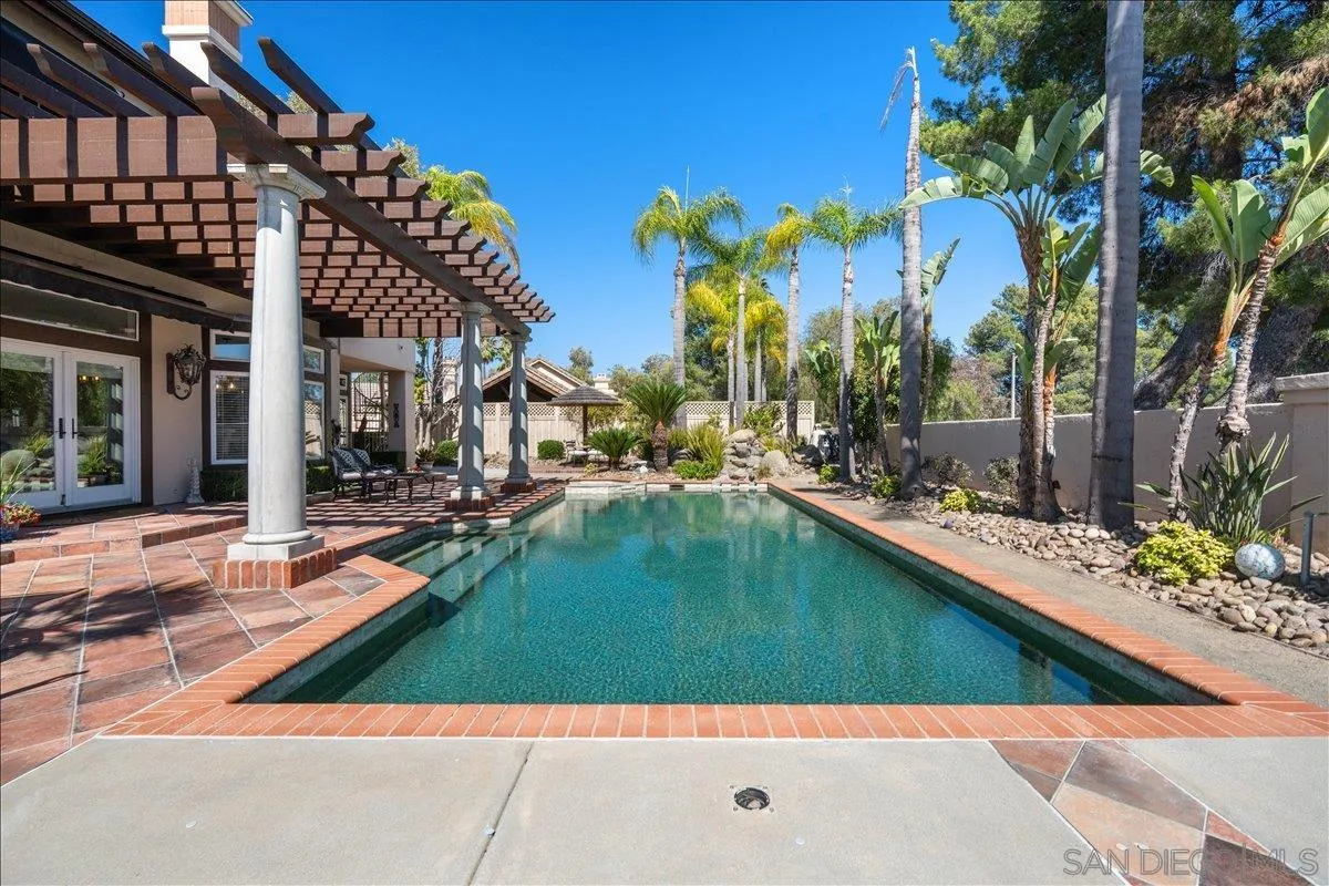https://cdn.realtyfeed.com/cdn/127/260014172/f95ff9c0be98ae6d5f4b8536d894b2dc.webp