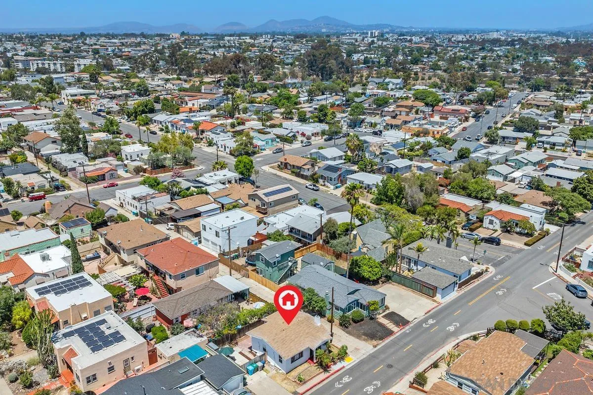 https://cdn.realtyfeed.com/cdn/127/260014175/4a8269c16f9ba2417954561eb303db7b.webp