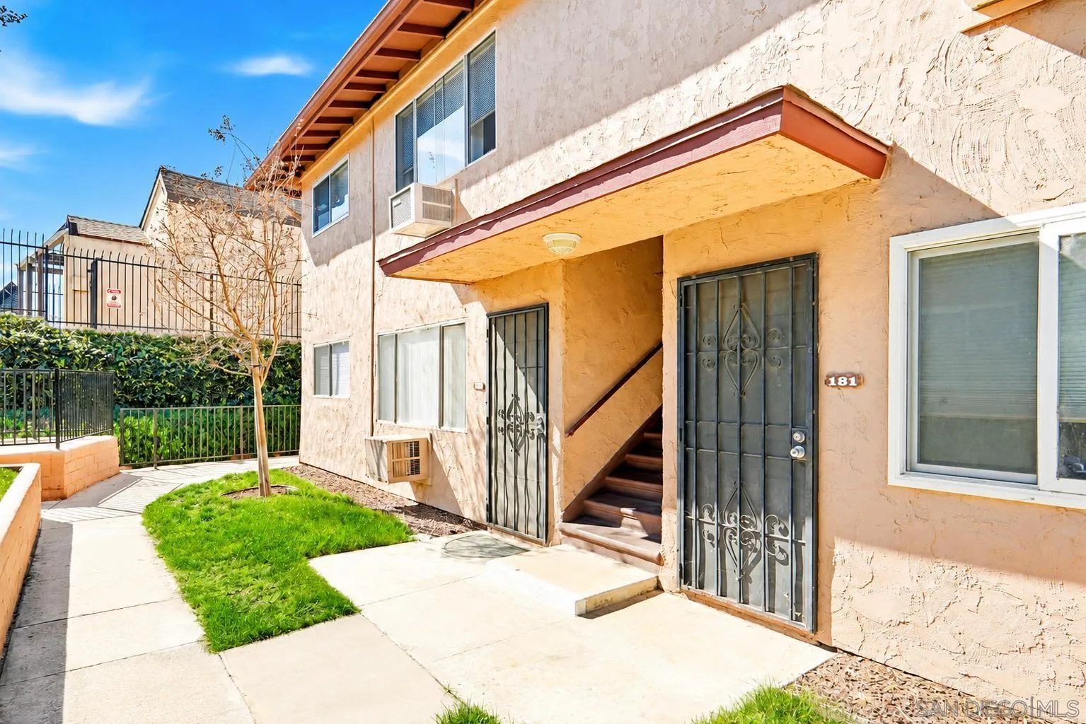 Photo #12: 260014176 Listing: Photo #12