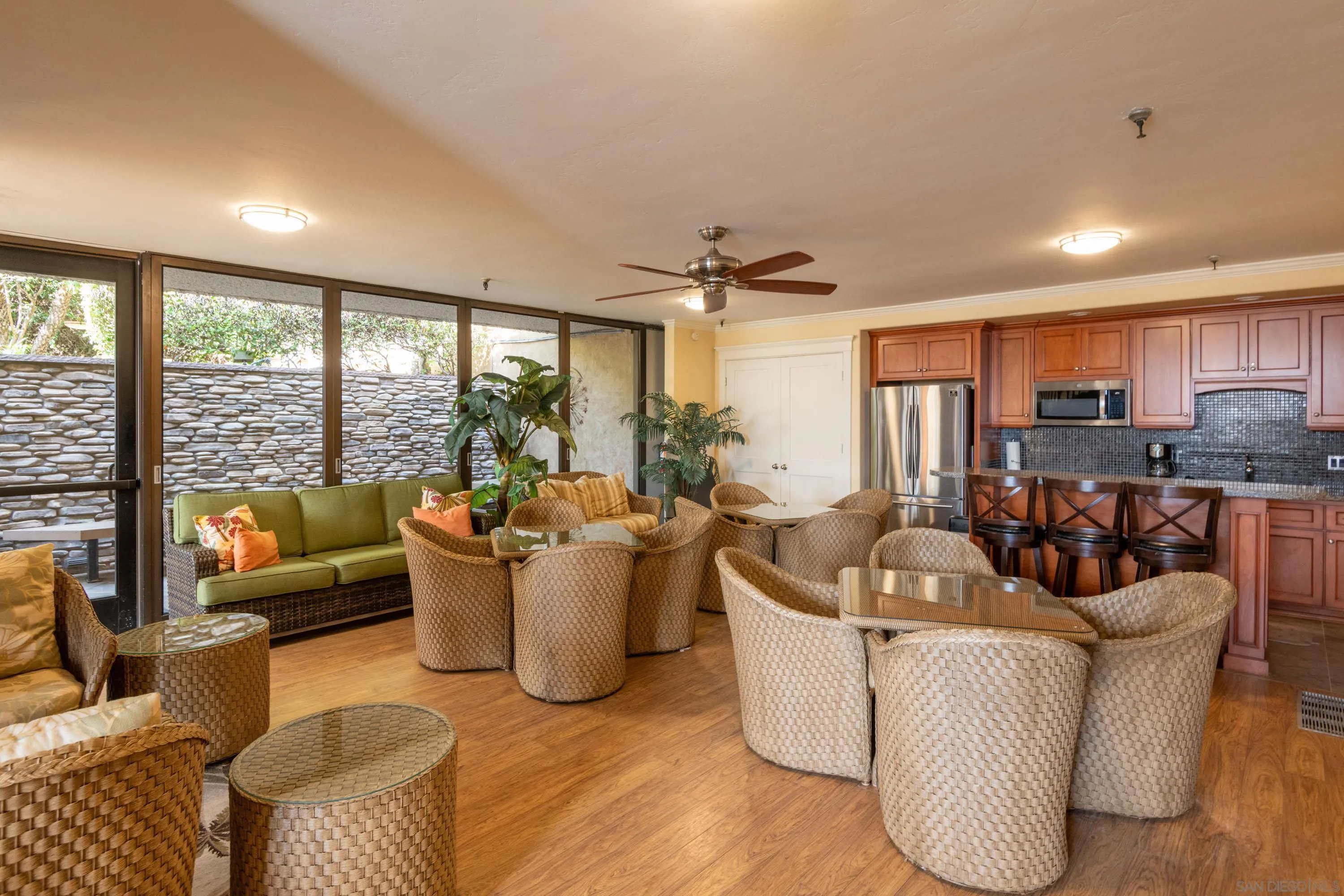 https://cdn.realtyfeed.com/cdn/127/260014177/3239cd270bb73d44a1b6782e1139f294.webp
