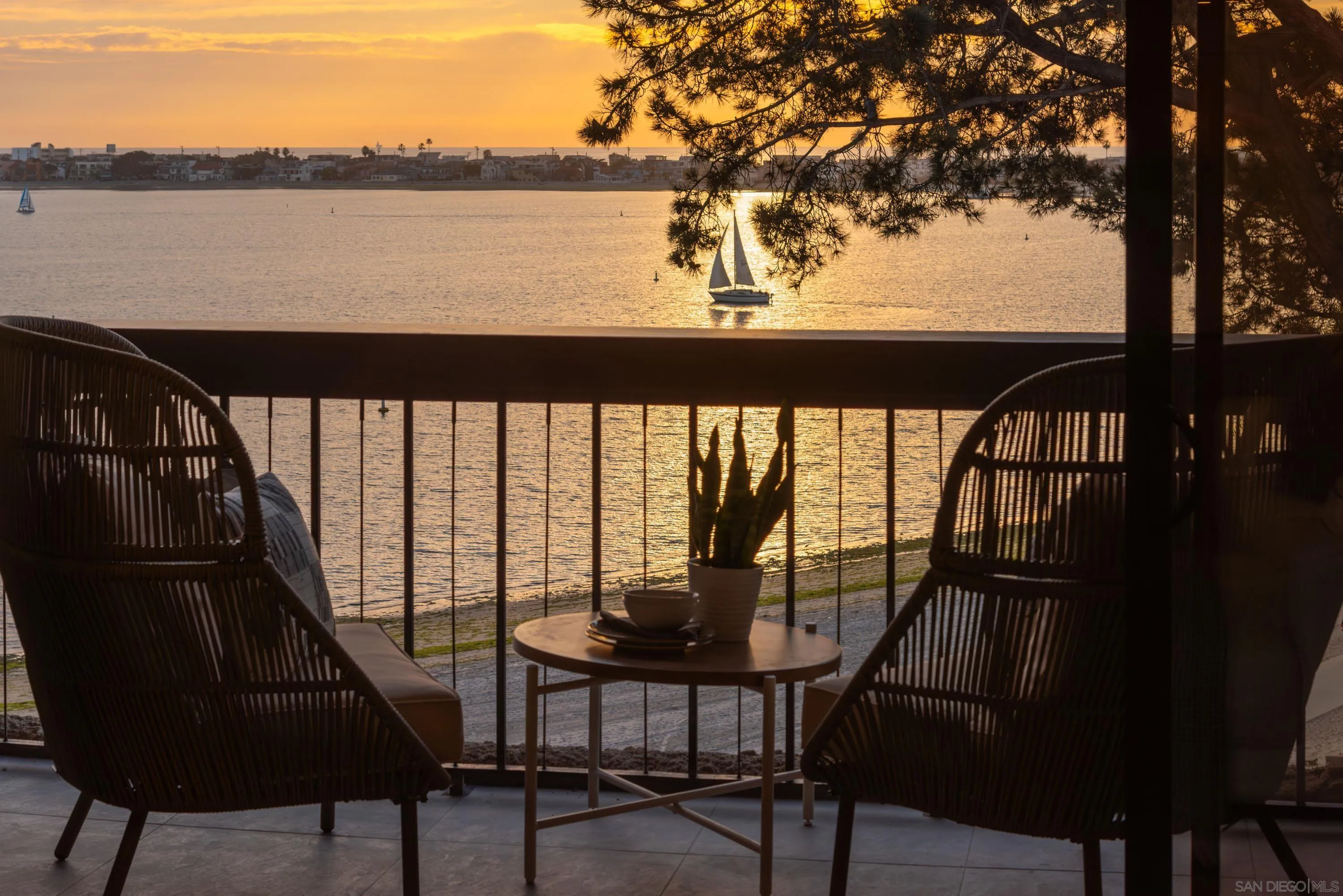 https://cdn.realtyfeed.com/cdn/127/260014177/476556dda0b4d5cdc1c5b9158cc41769.webp