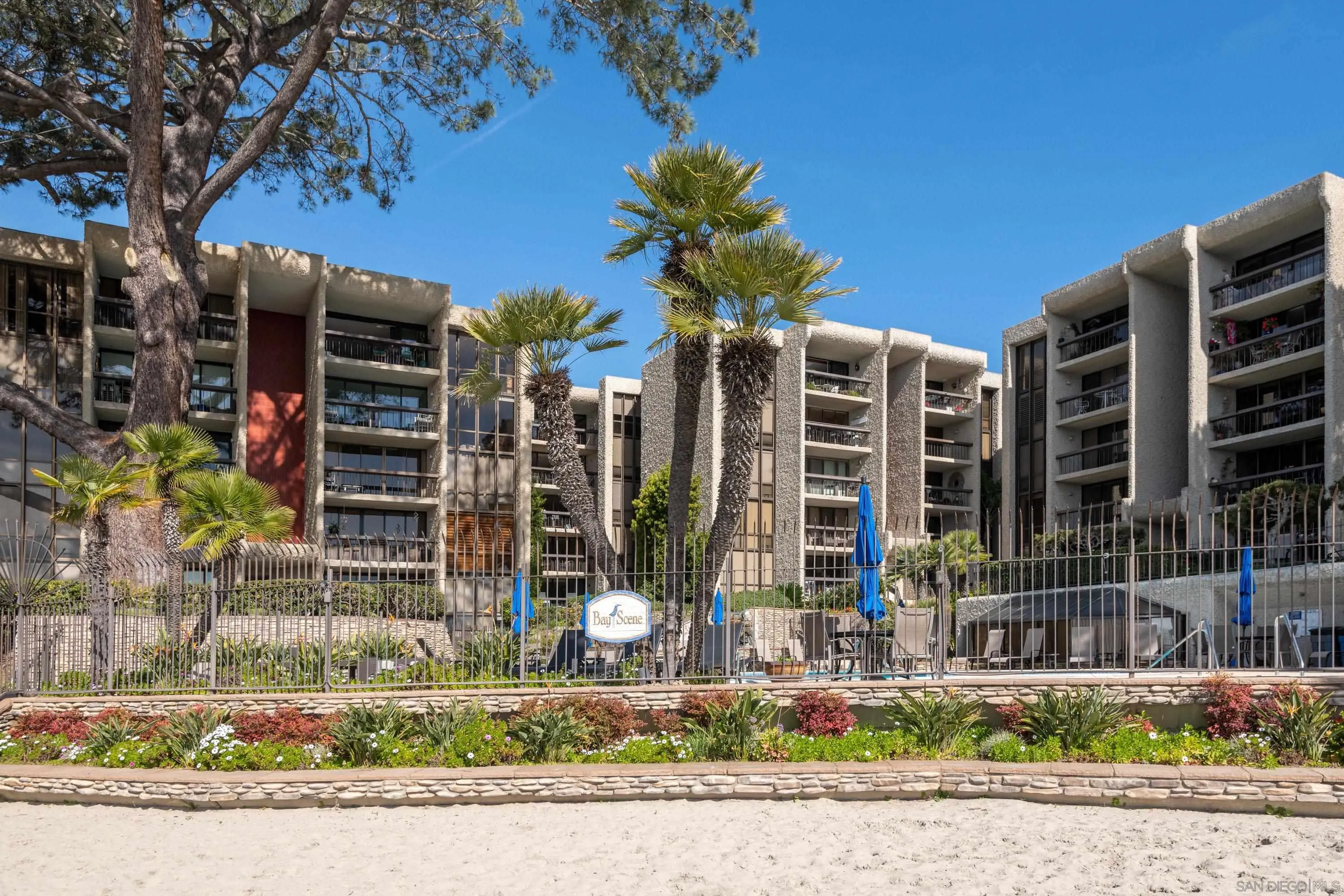 https://cdn.realtyfeed.com/cdn/127/260014177/55f66e04f8bcad5f44eed2ce62f7ee0a.webp