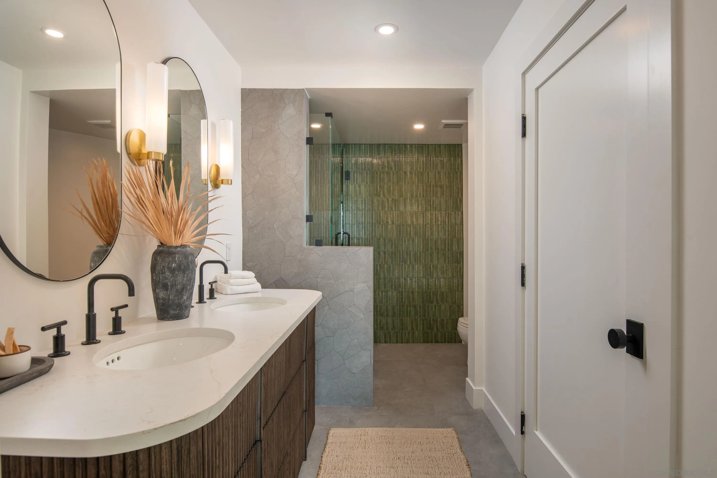 https://cdn.realtyfeed.com/cdn/127/260014177/6cb4a0d61a080c62747fefa84bea6368.webp