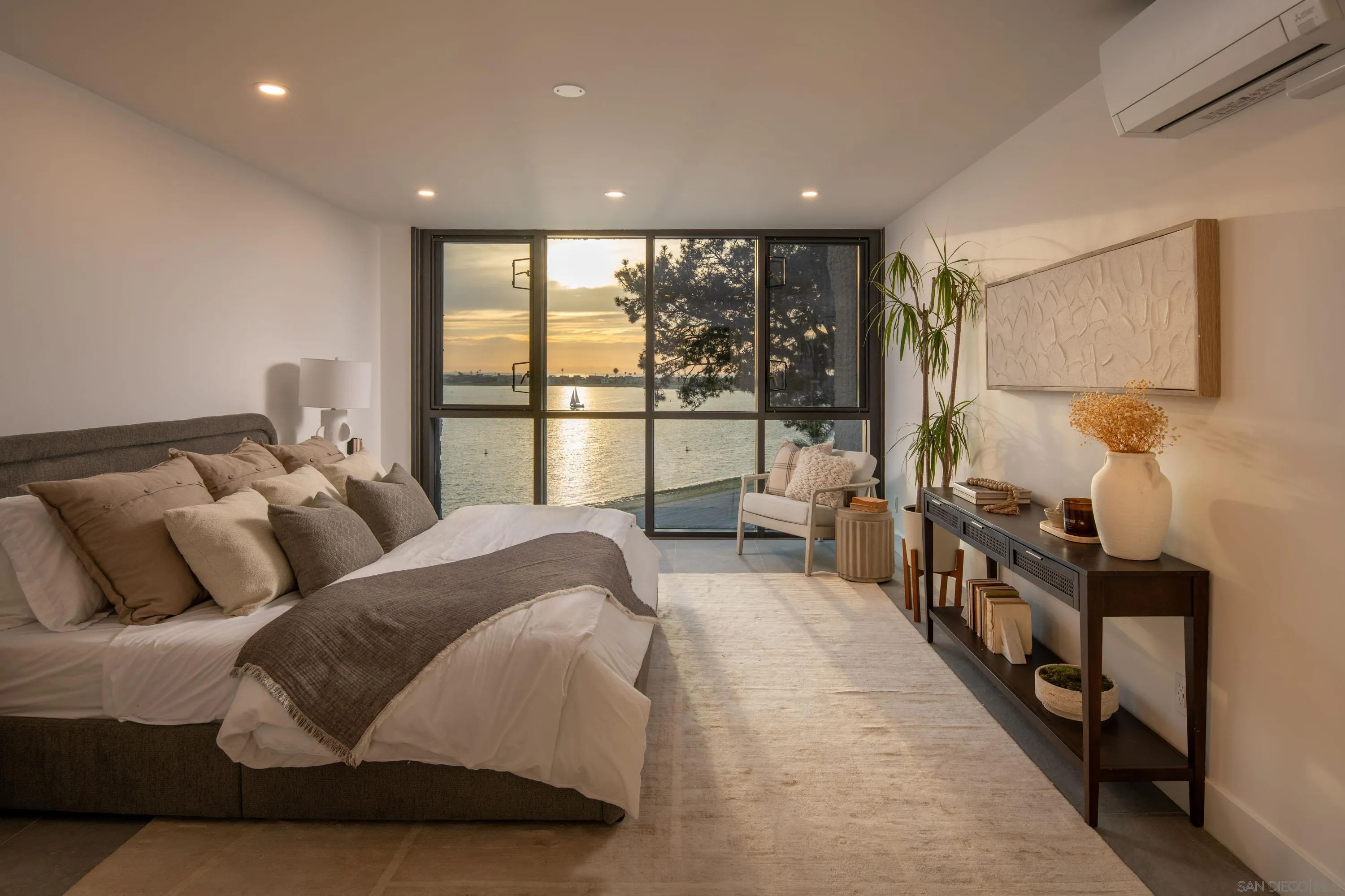 https://cdn.realtyfeed.com/cdn/127/260014177/973233aced477f33c65211a953dc1f2b.webp