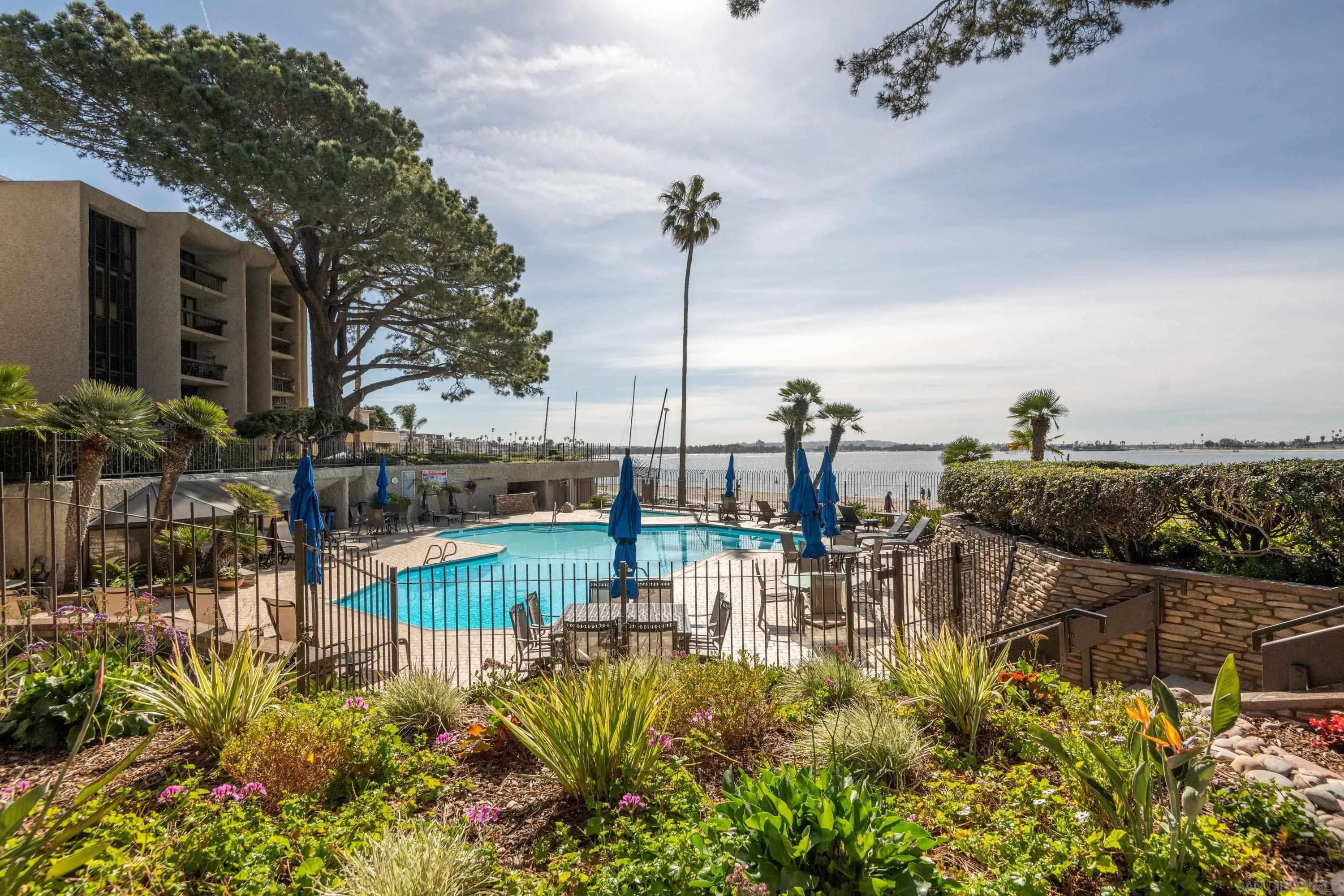 https://cdn.realtyfeed.com/cdn/127/260014177/b51d9daa086e9b710d4b4c0ca093e1e9.webp