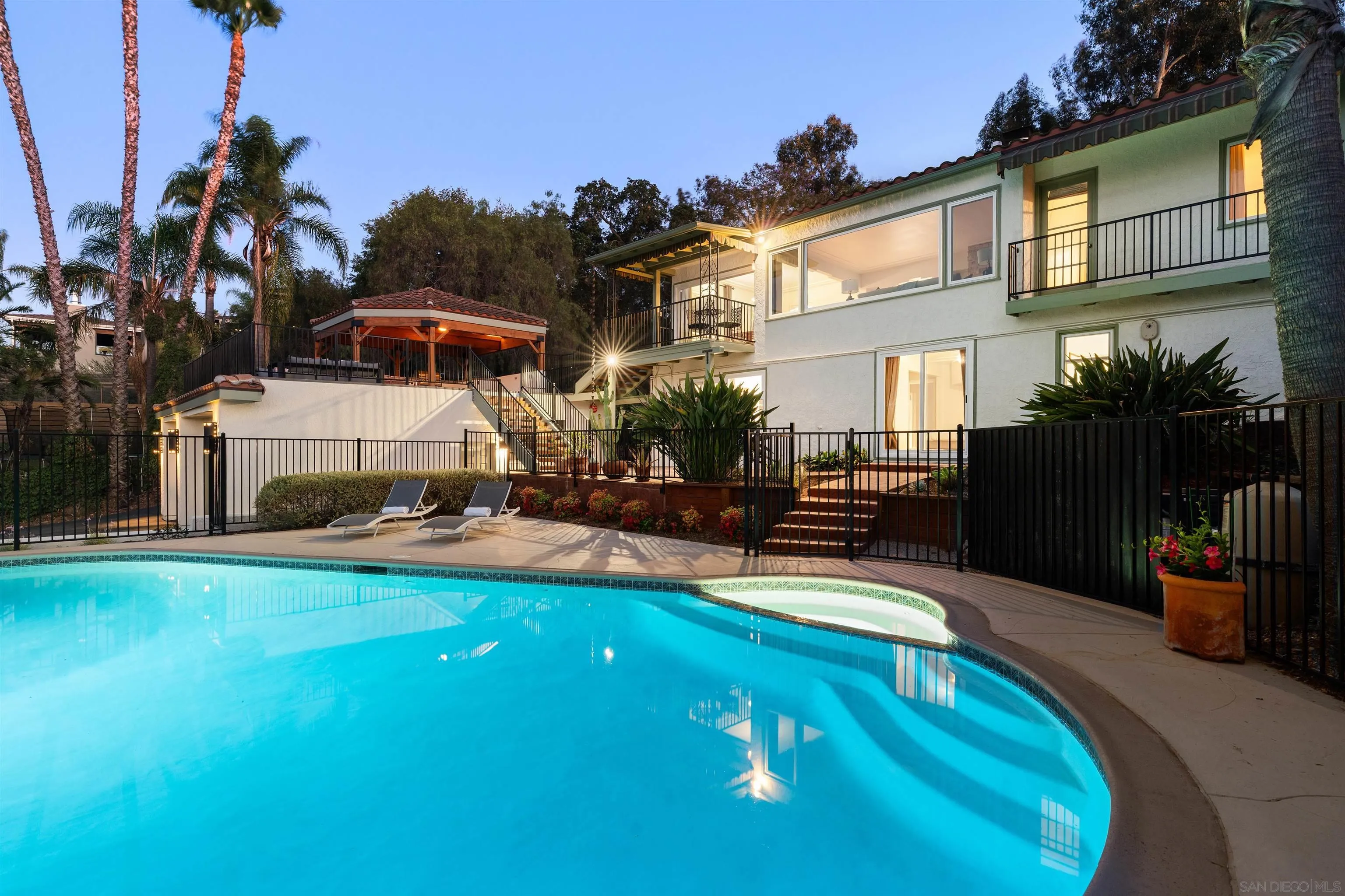 https://cdn.realtyfeed.com/cdn/127/260014179/13435f16f3dba1b75e0b3a8a40c7e3d7.webp