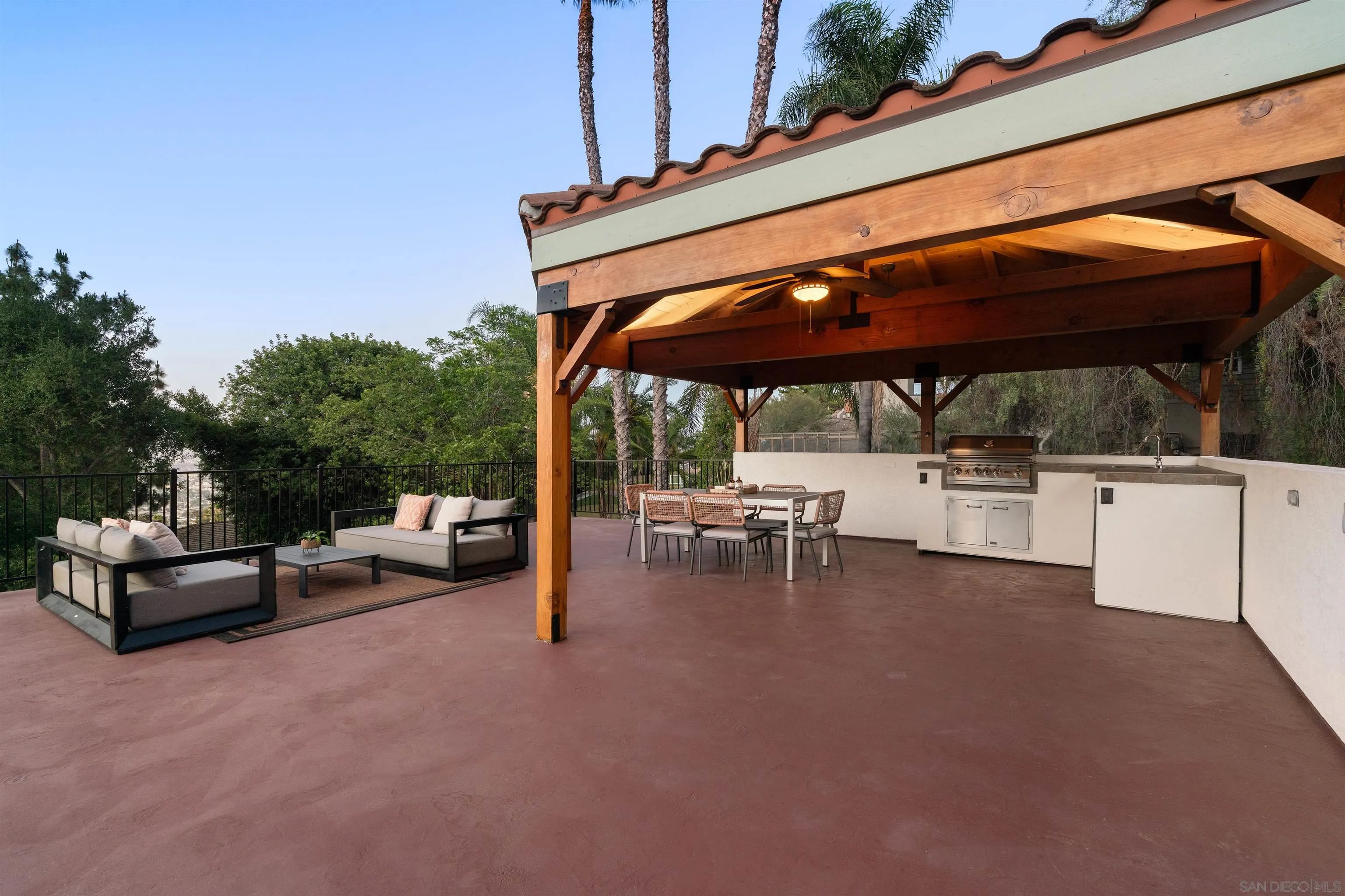 https://cdn.realtyfeed.com/cdn/127/260014179/5183c9b4463a2b8513323c5a771cd77e.webp